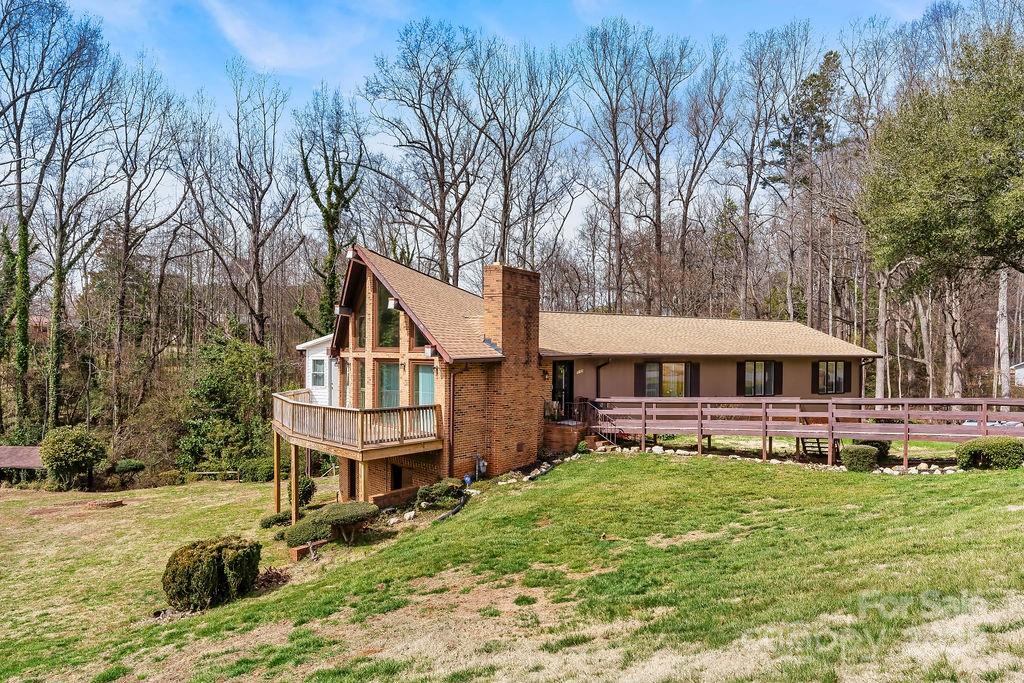 1109 Hemlock Drive Property Photo