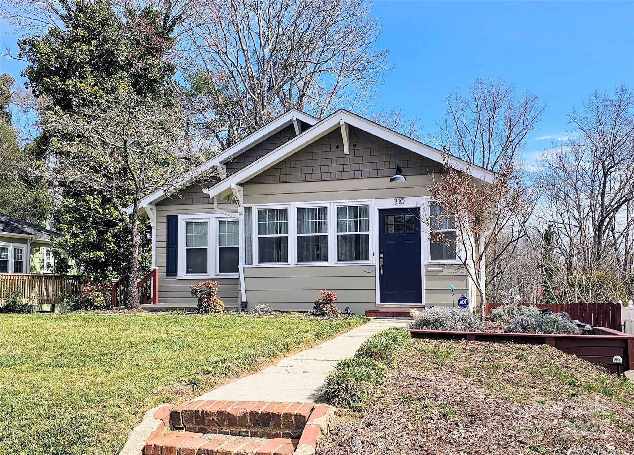 310 Beall Street Property Photo
