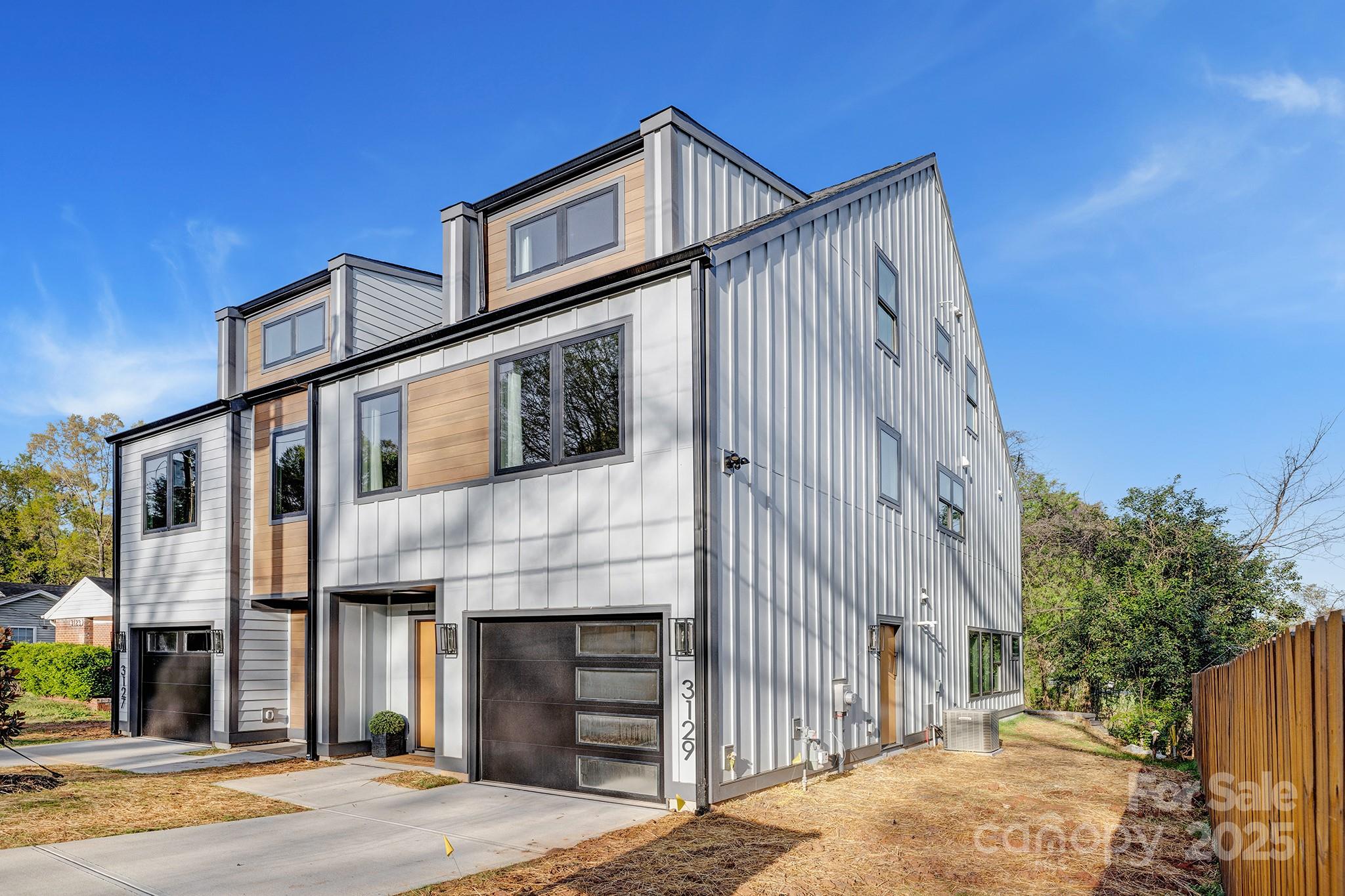 3127 Rush Avenue Property Photo