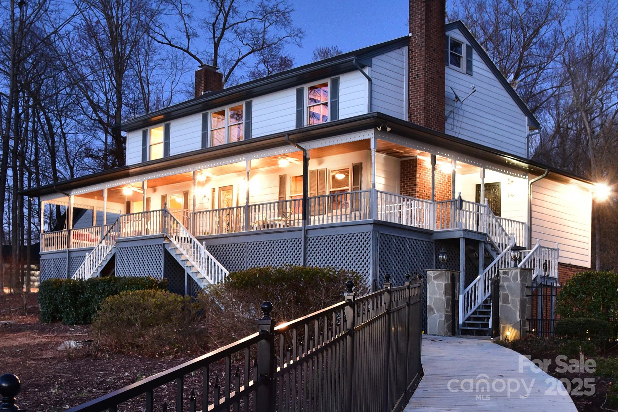 368 Fairfield Court Property Photo