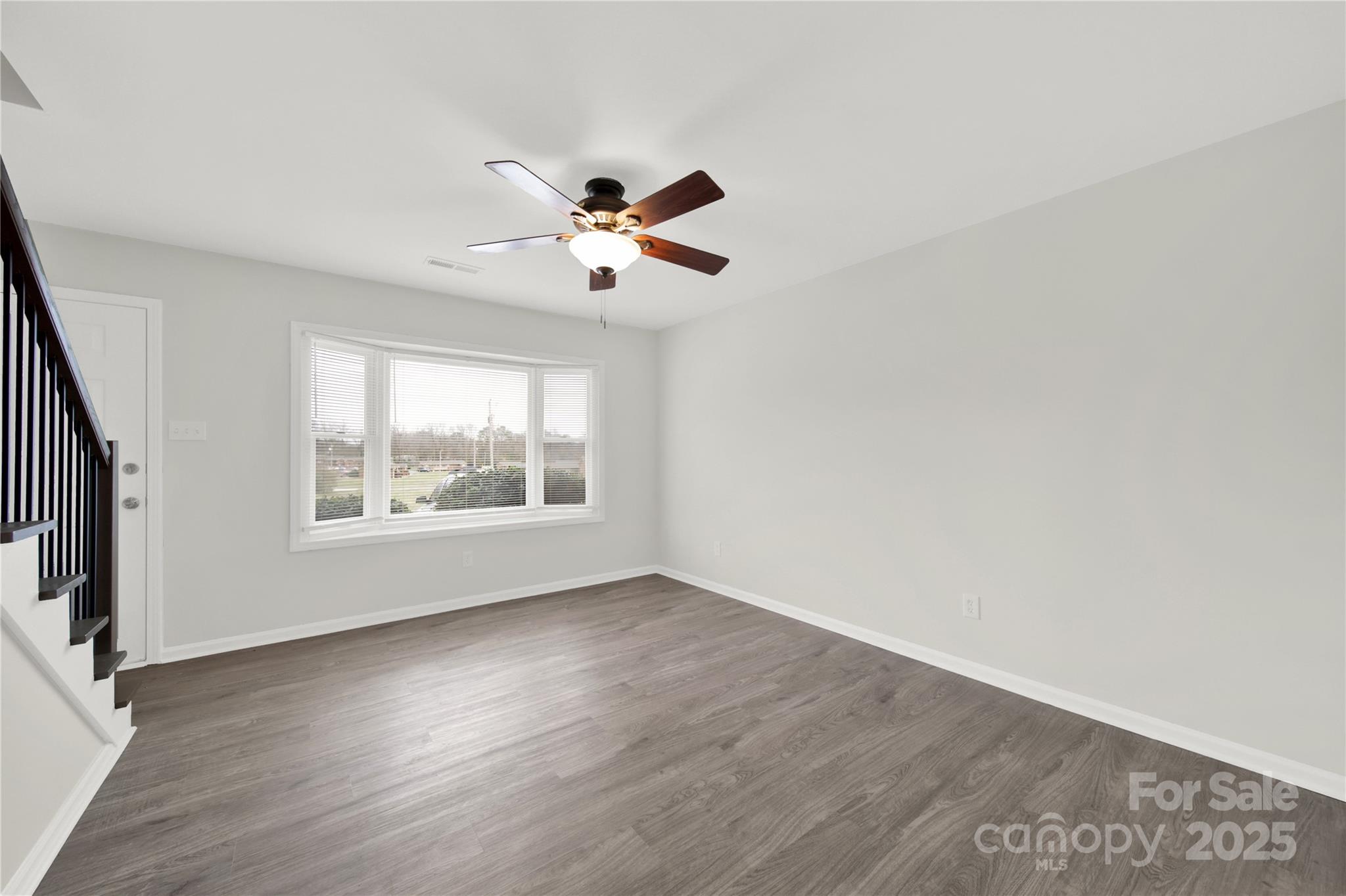 430 Stoneycreek Lane Property Photo 6