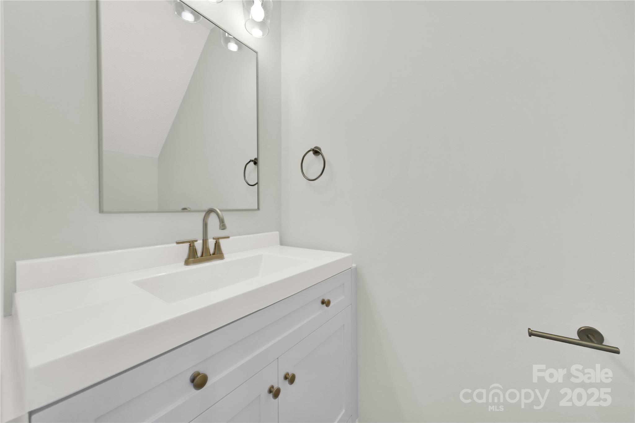 430 Stoneycreek Lane Property Photo 8
