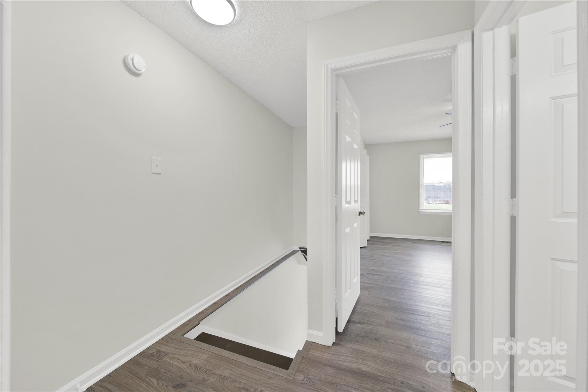 430 Stoneycreek Lane Property Photo 10