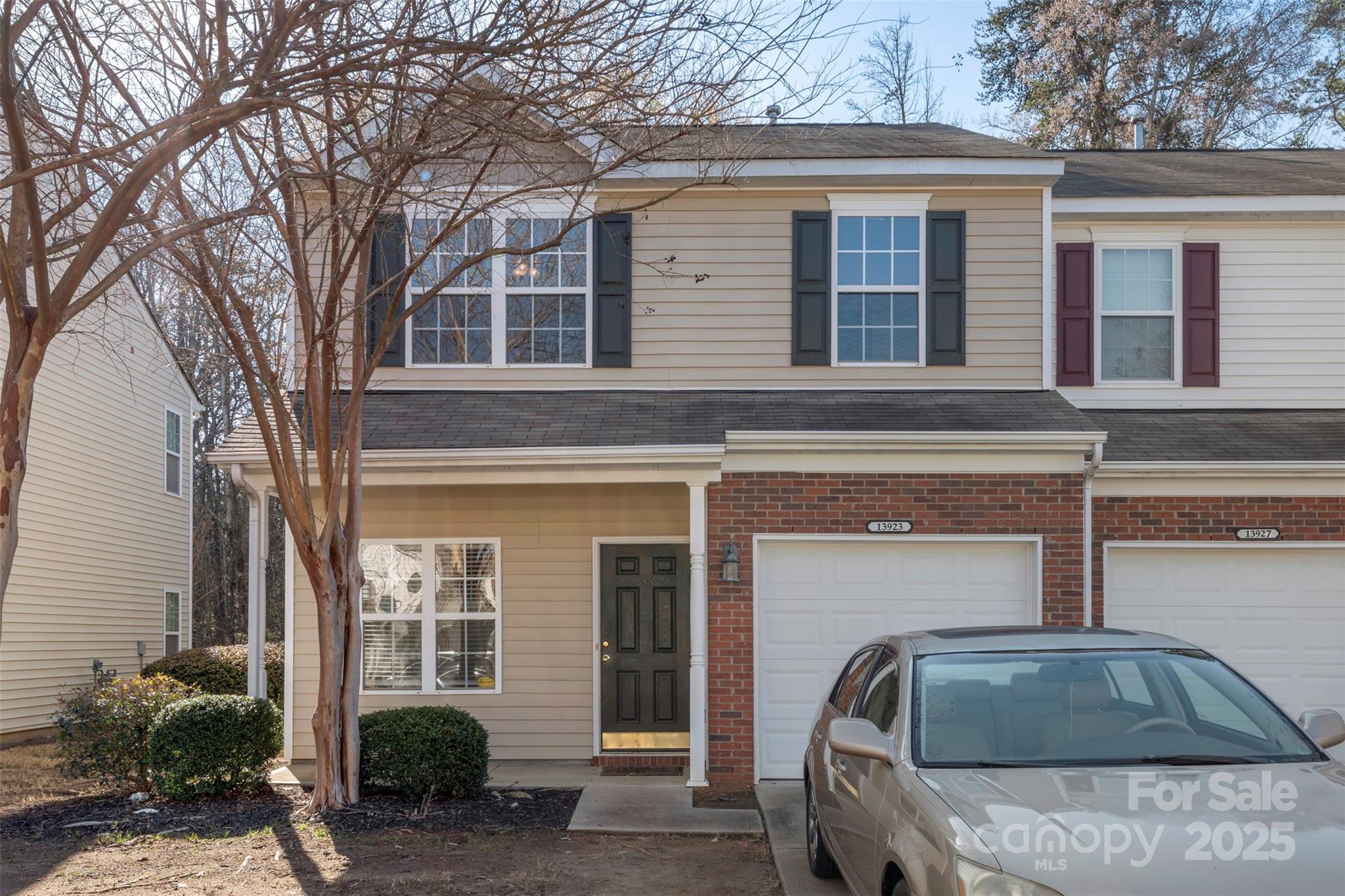 13923 Singleleaf Lane Property Photo