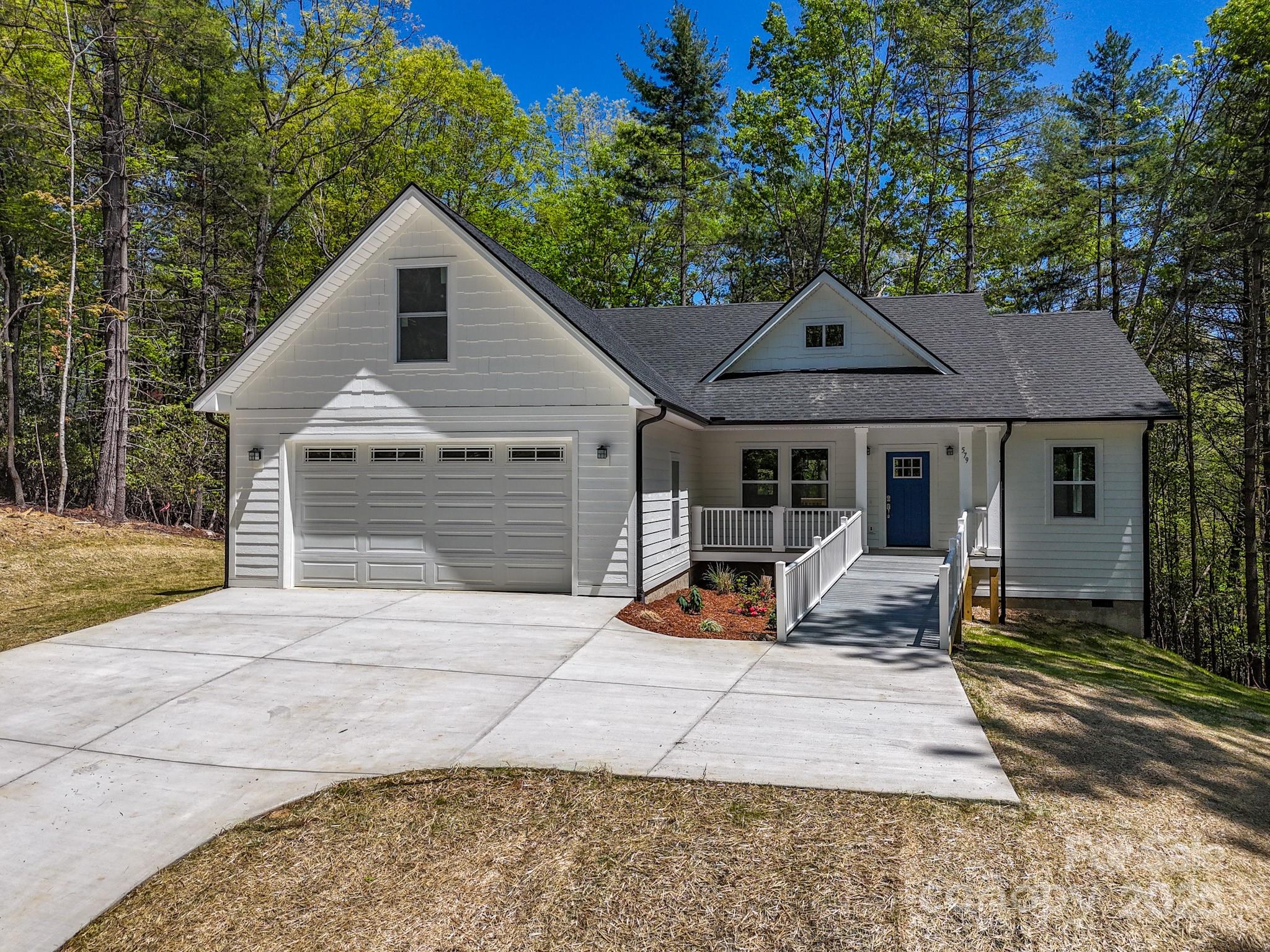 579 Knob Road Property Photo