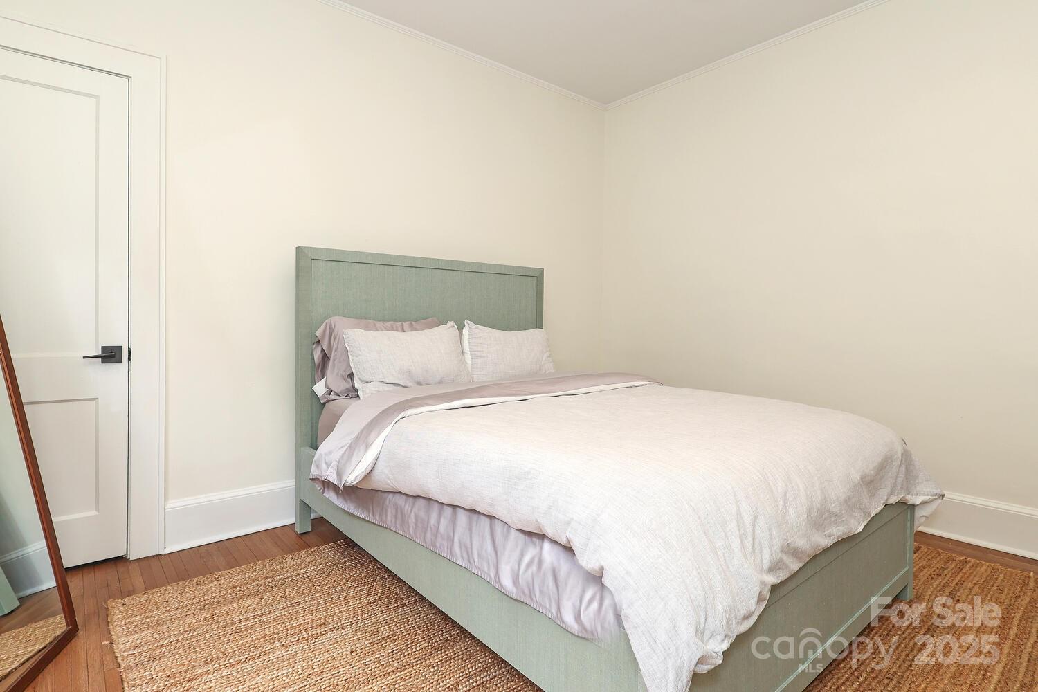 2146 E 5th Street Property Photo 25