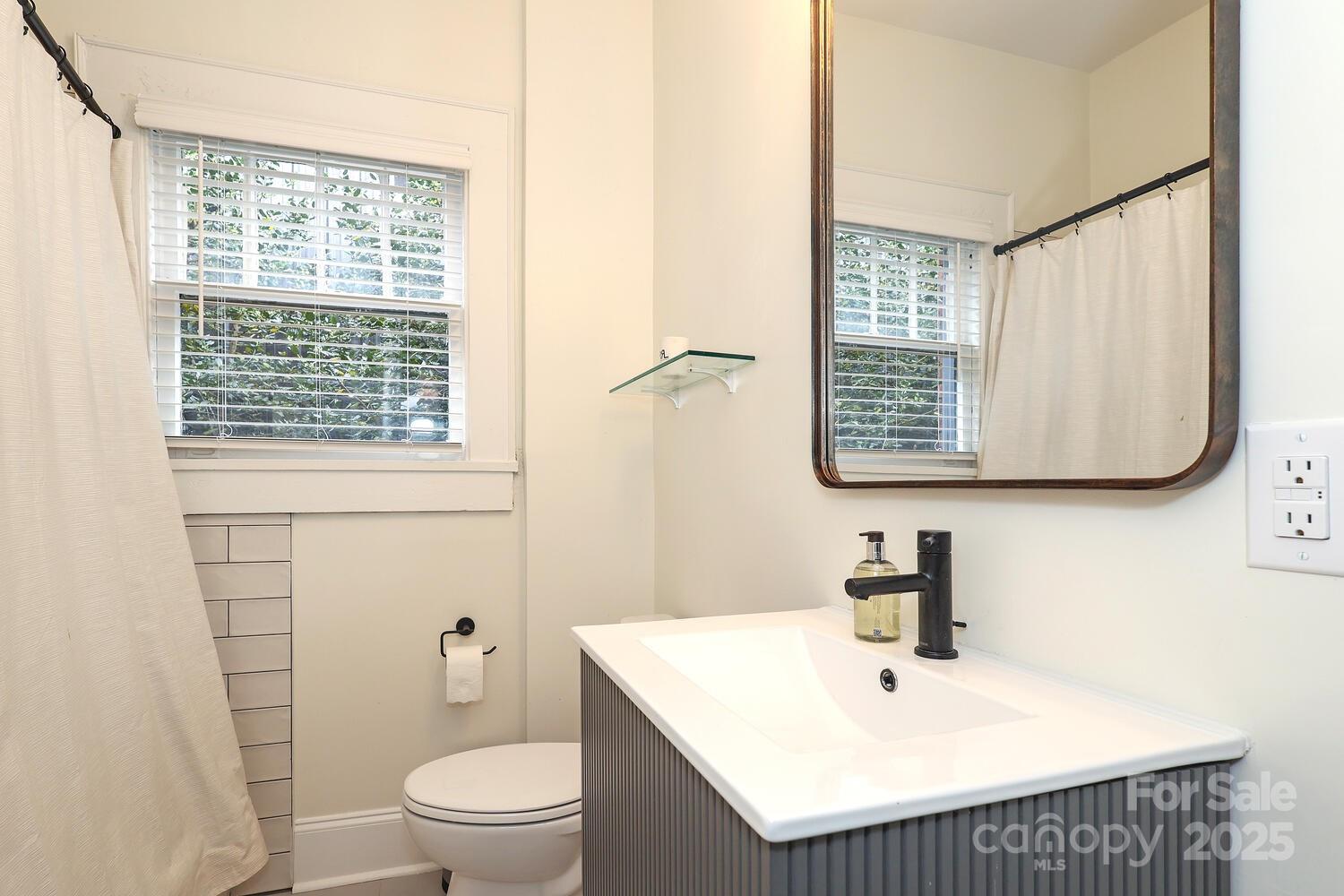 2146 E 5th Street Property Photo 27