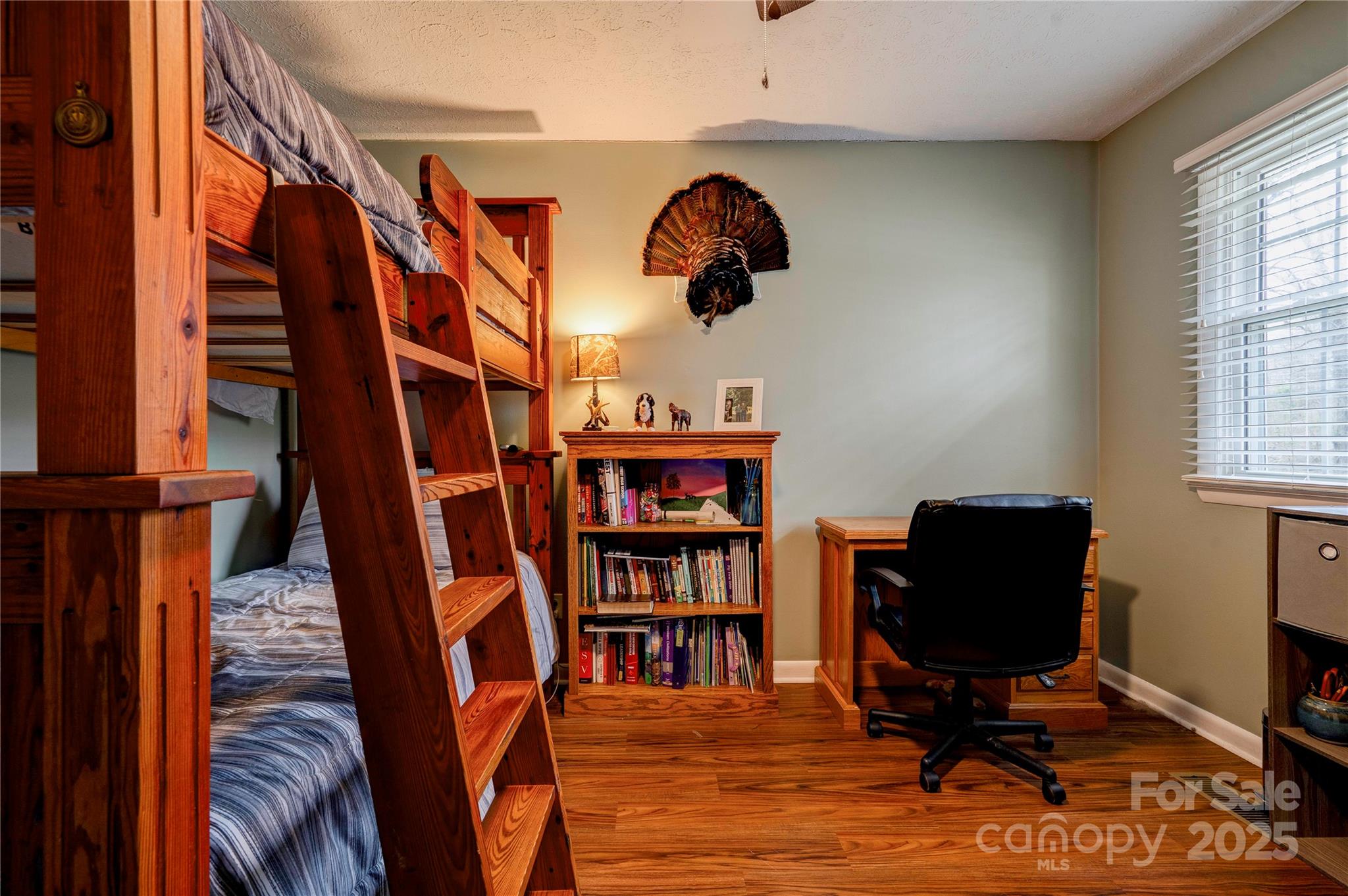 1925 S Lafayette Street Property Photo 17