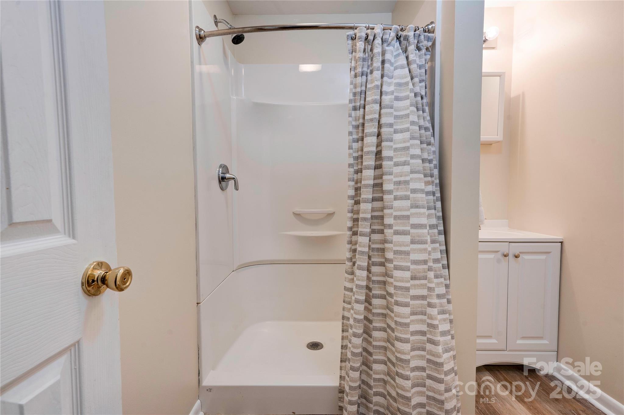 1925 S Lafayette Street Property Photo 29