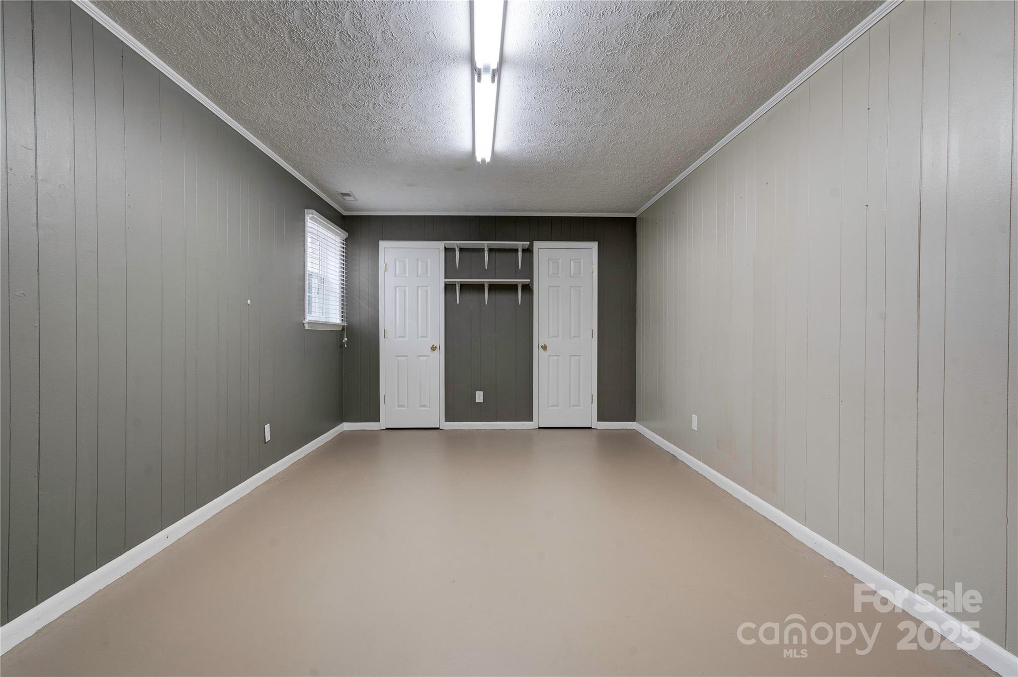 1925 S Lafayette Street Property Photo 32