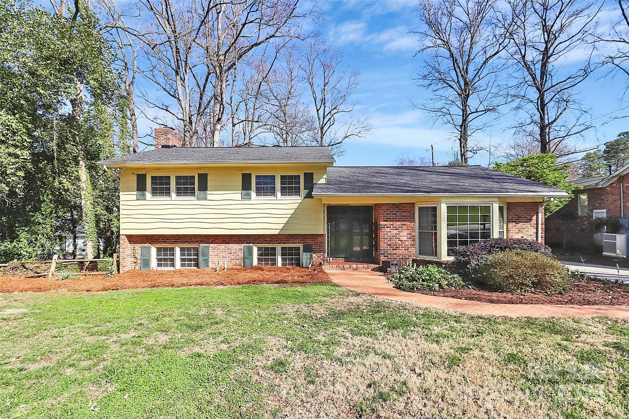 3615 Henshaw Road Property Photo