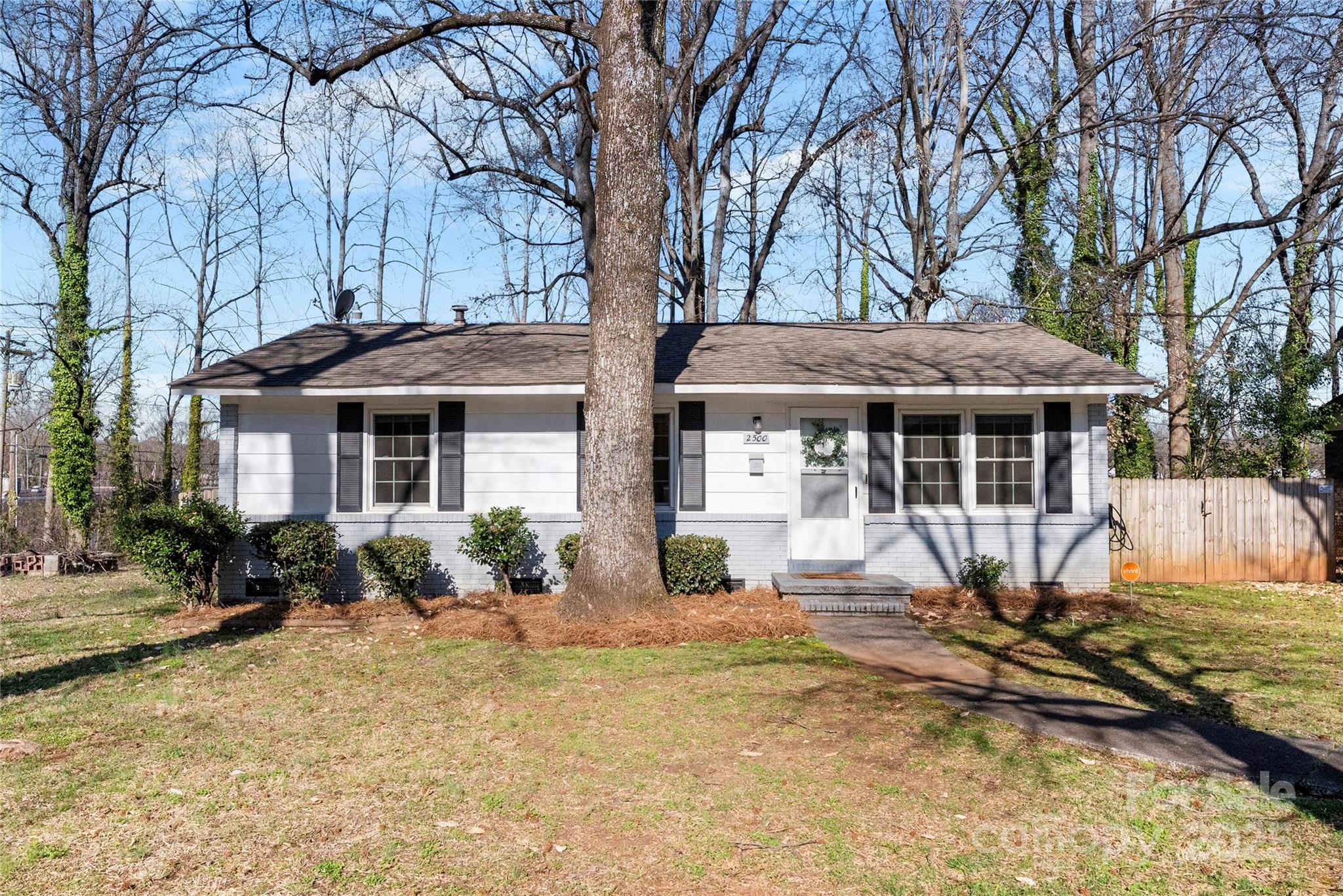 2500 Danforth Lane Property Photo
