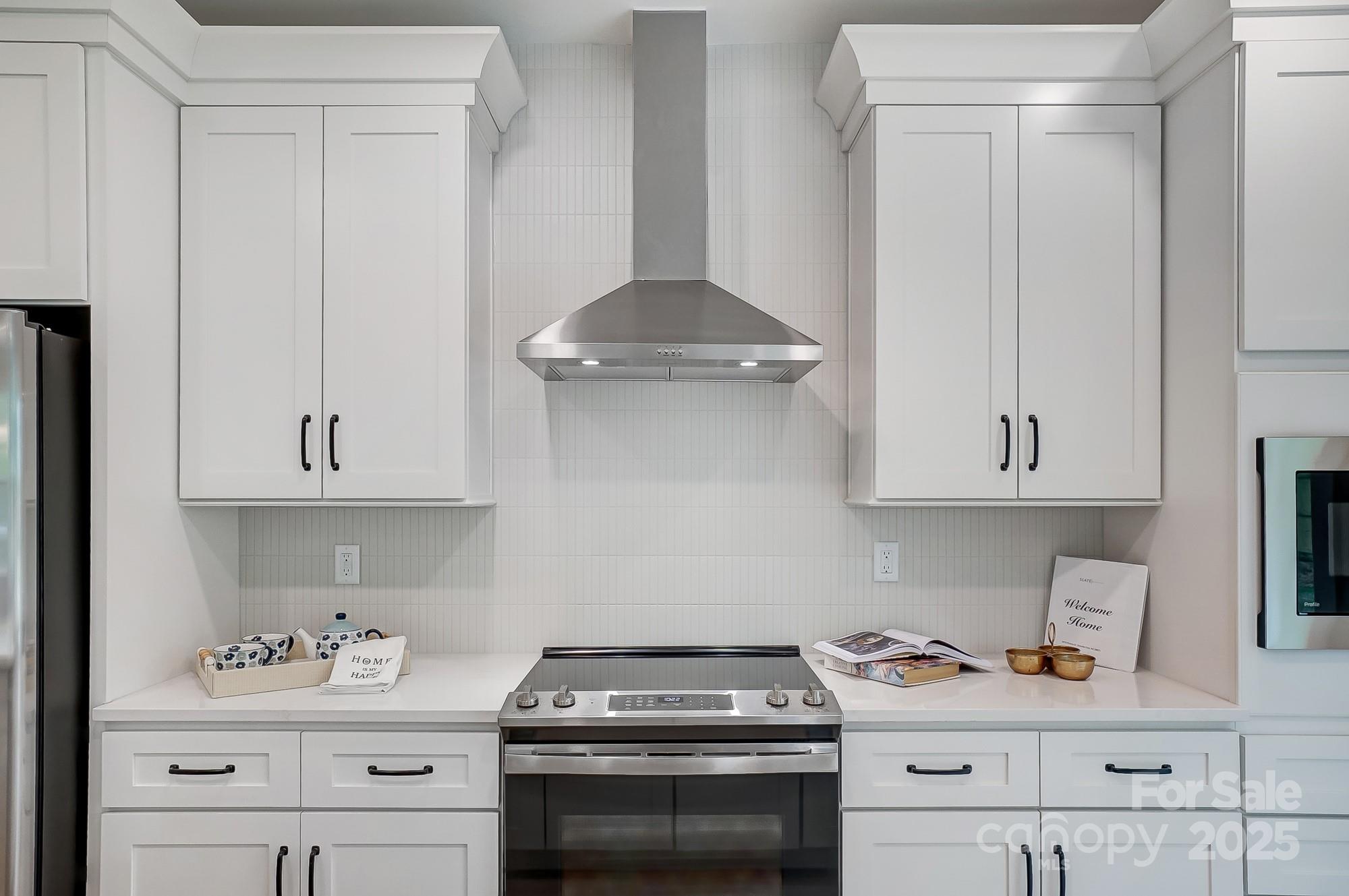 9615 Riviera Drive Property Photo 15