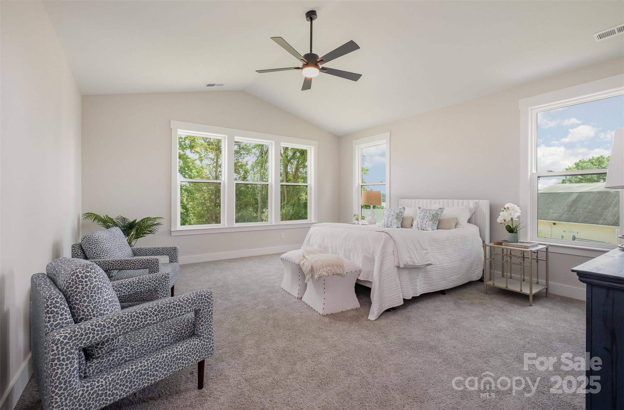 9615 Riviera Drive Property Photo 23