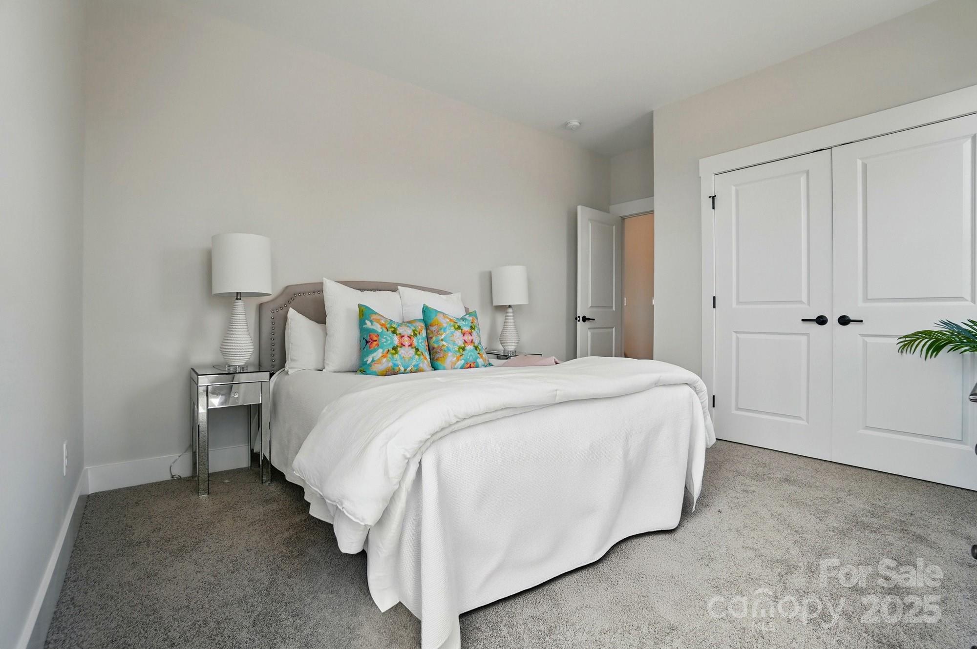 9615 Riviera Drive Property Photo 25