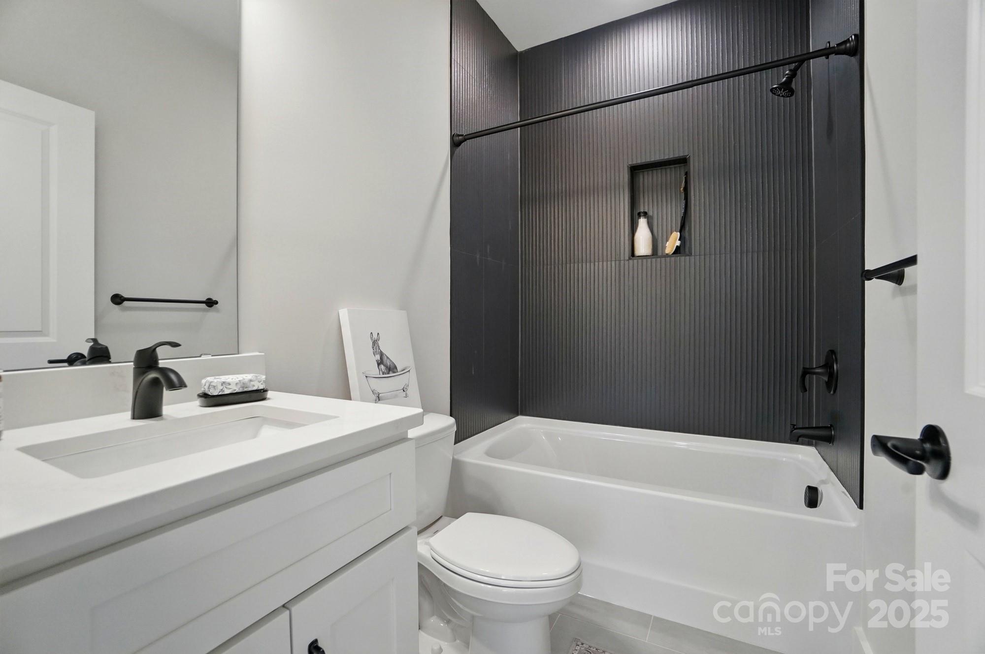 9615 Riviera Drive Property Photo 26