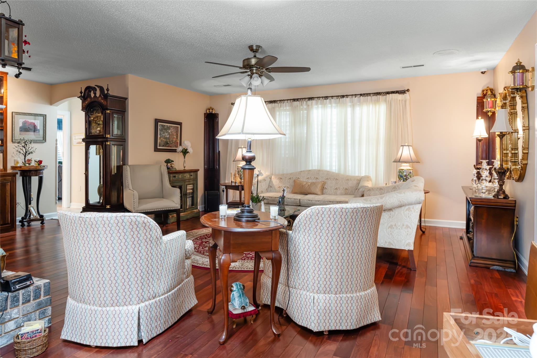 433 Old Leicester Highway Property Photo 15