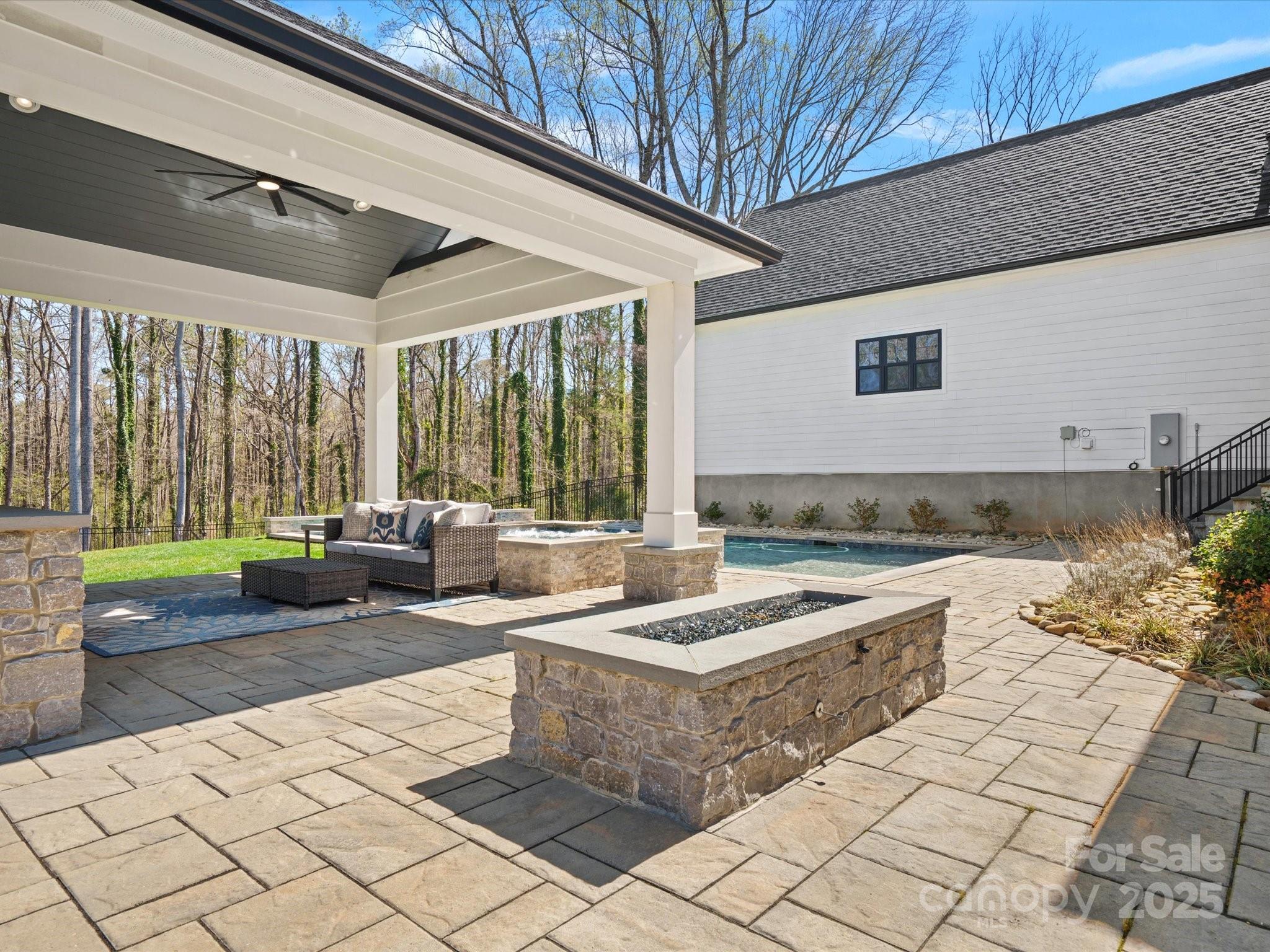 9614 Beatties Ford Road Property Photo 39