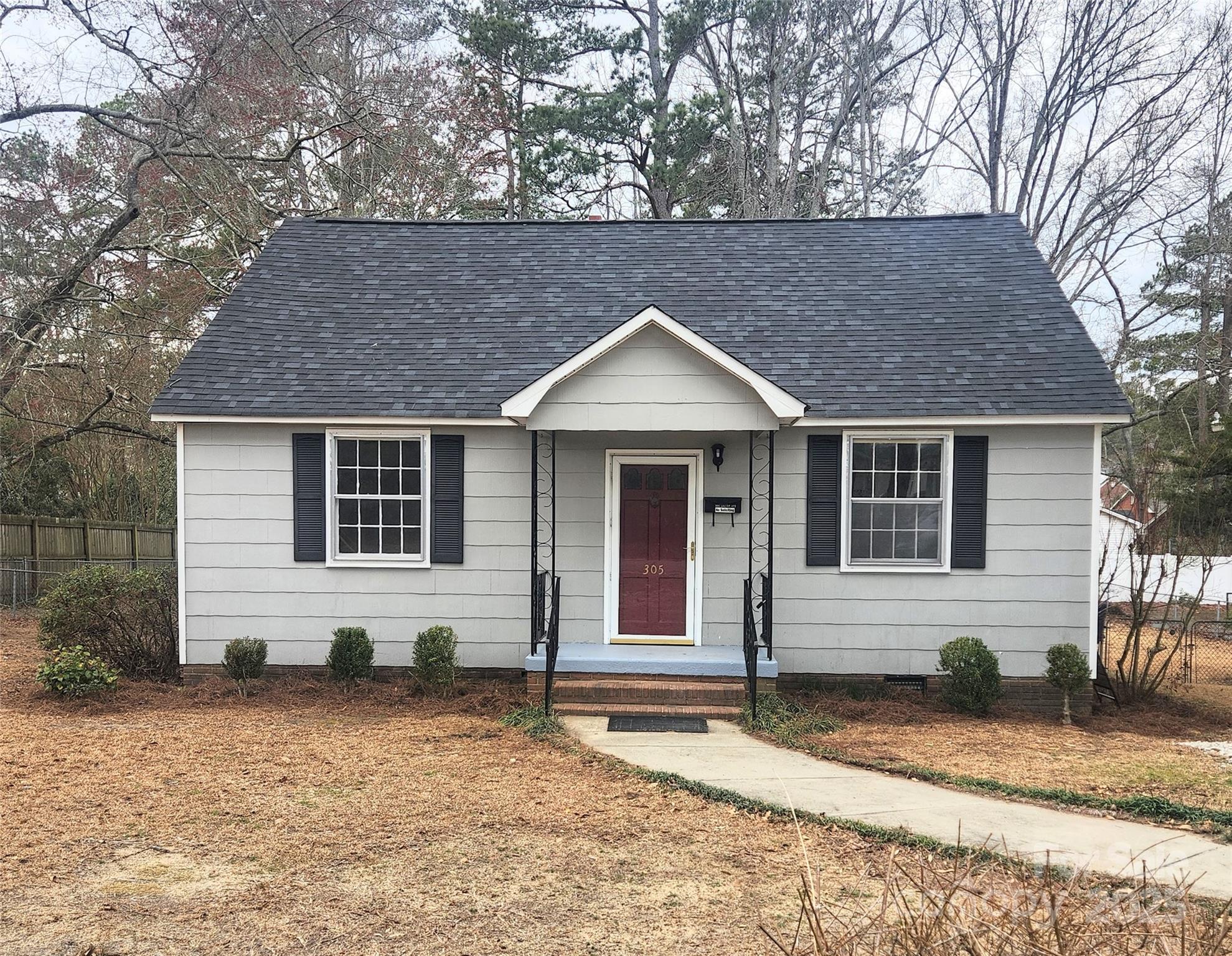 305 Louise Avenue Property Photo