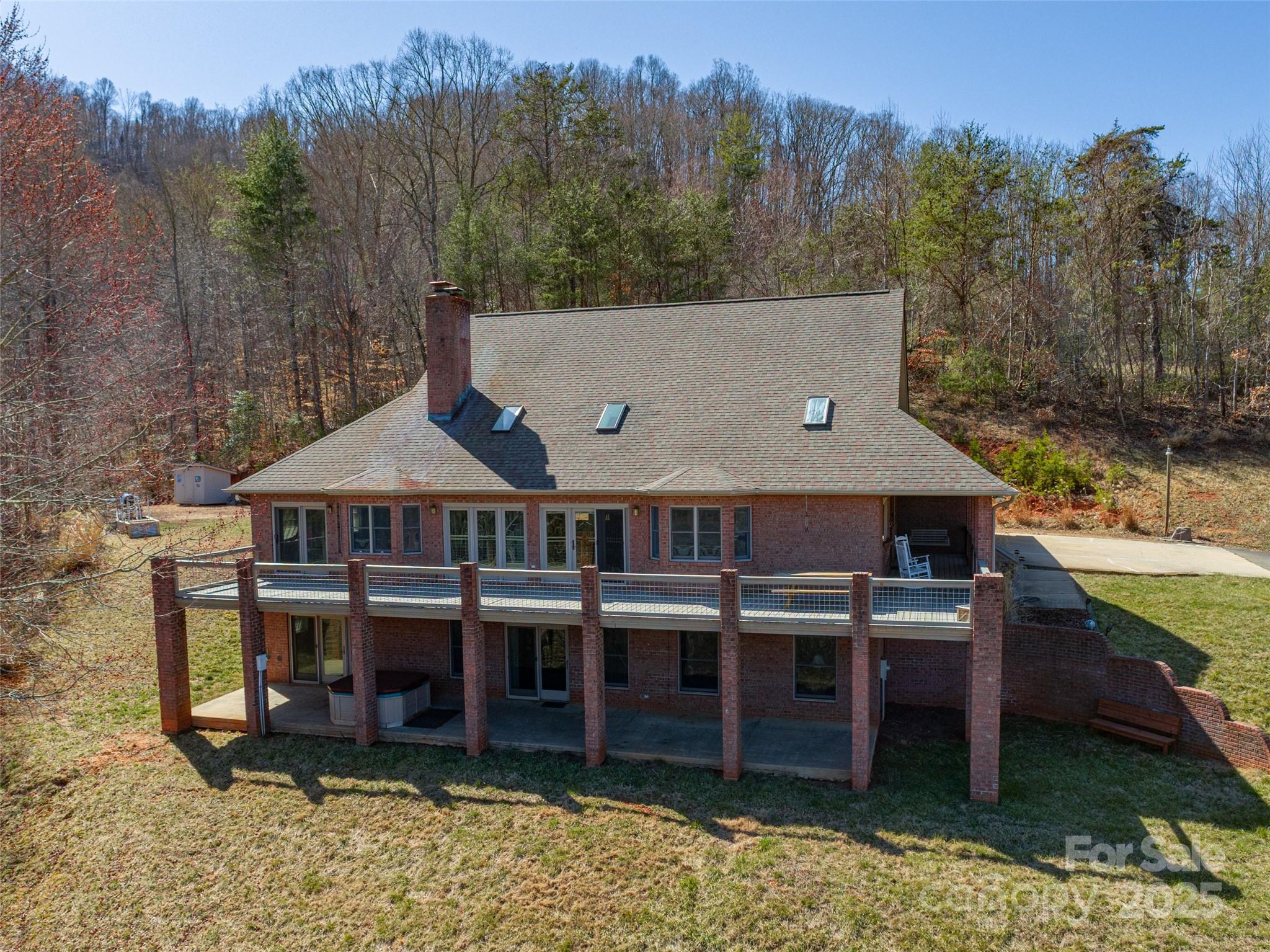126 Hillcrest Drive Property Photo