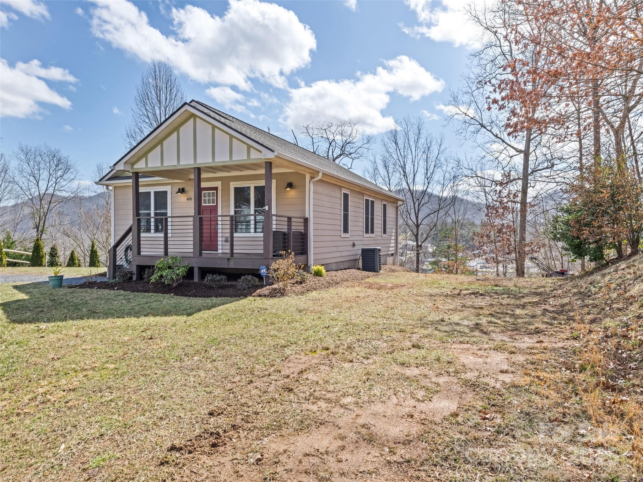 480 Penland Street Property Photo