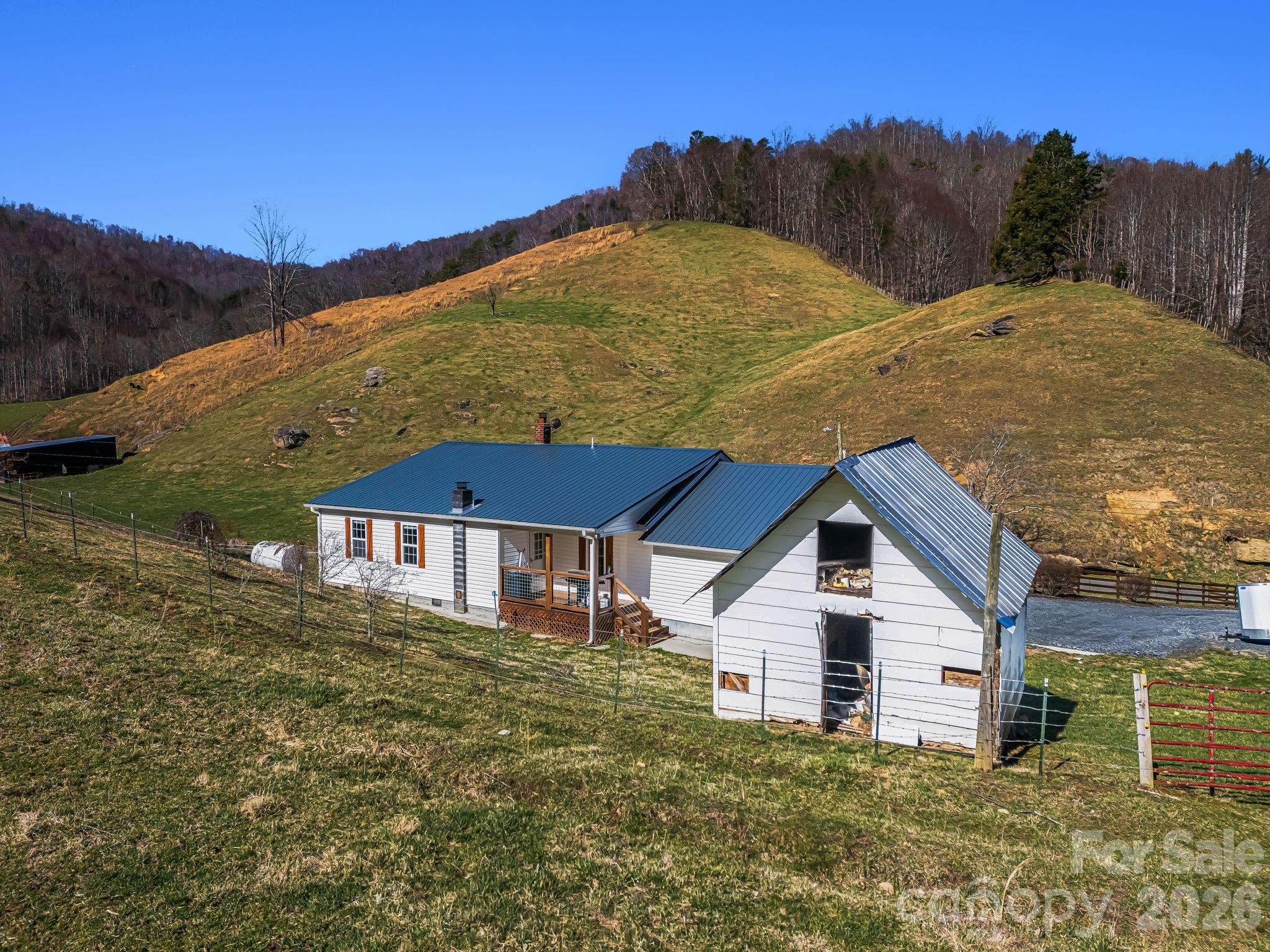 867 Indian Creek Road Property Photo 7