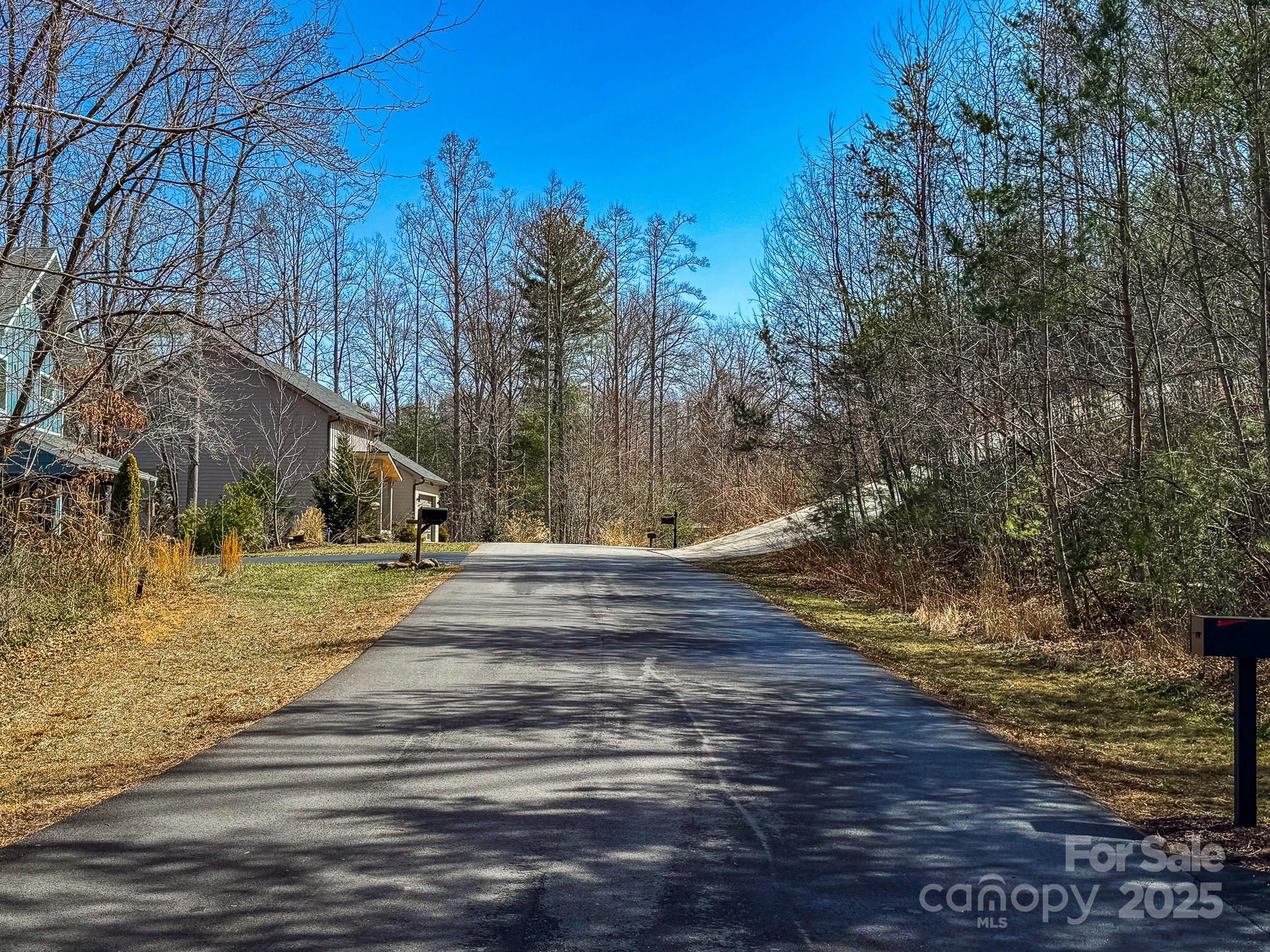 48 Wind Stone Drive Property Photo 3