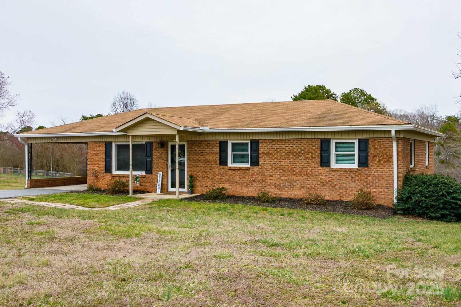 2609 Raintree Street Property Photo