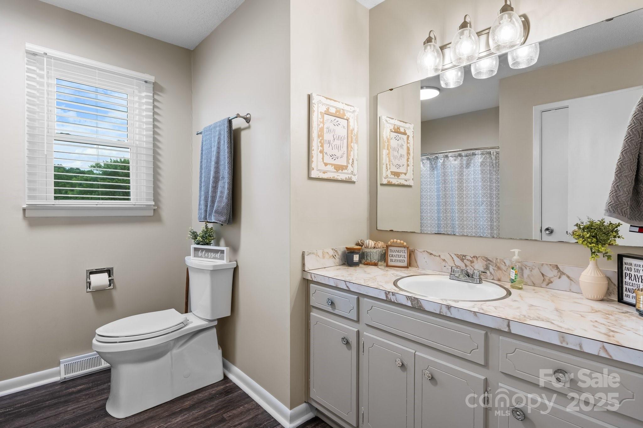 2609 Raintree Street Property Photo 17