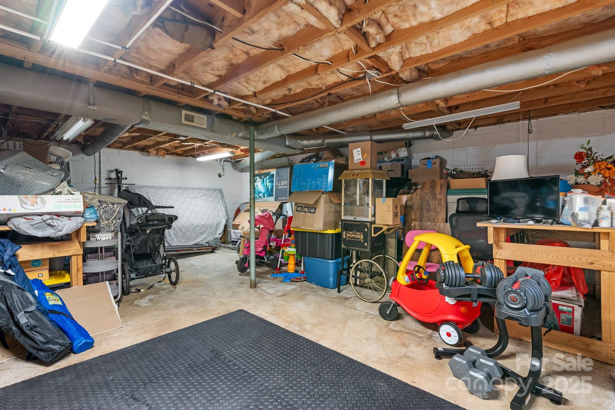 2609 Raintree Street Property Photo 40