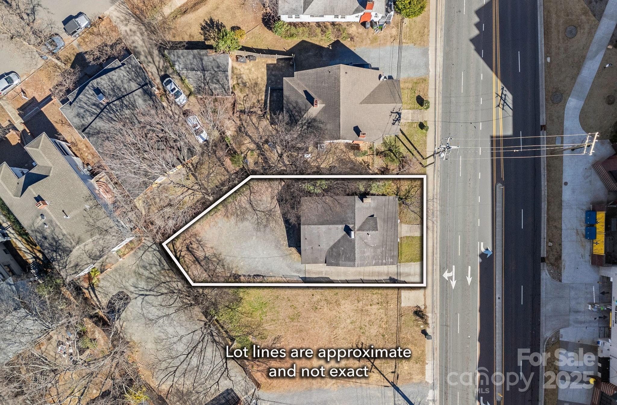 1714 S Tryon Street Property Photo