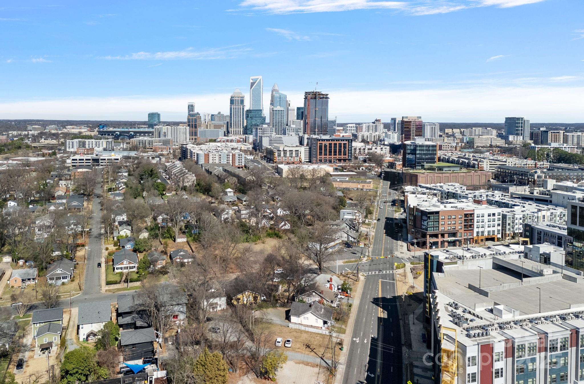 1714 S Tryon Street Property Photo 3