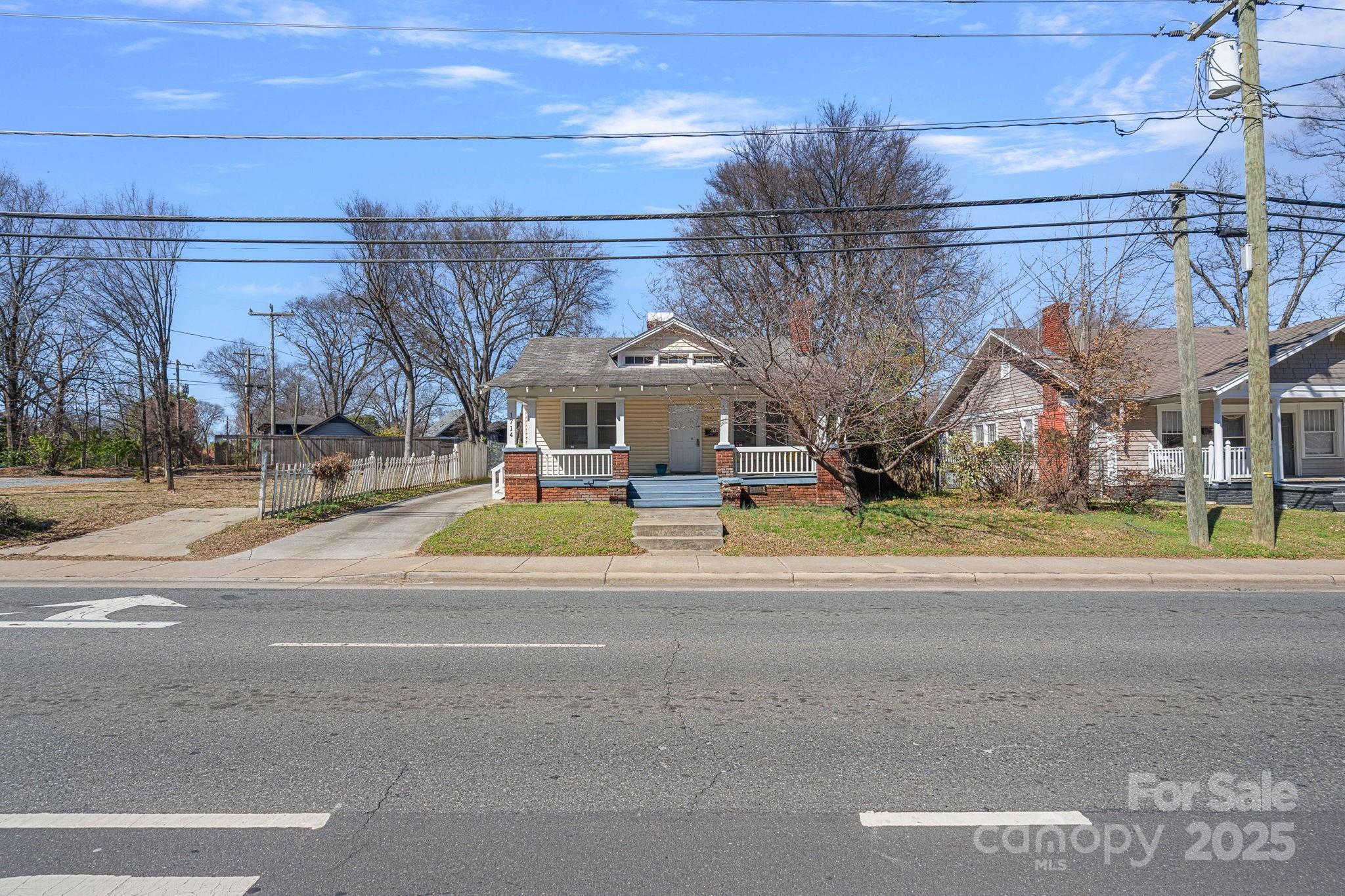 1714 S Tryon Street Property Photo 12