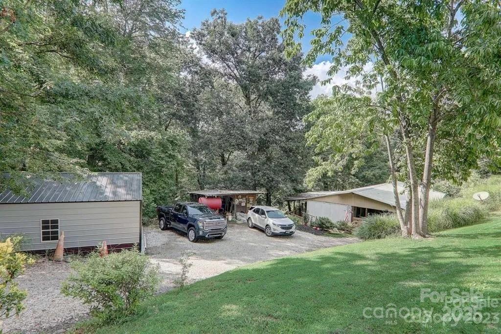 235 Shooting Star Drive Property Photo