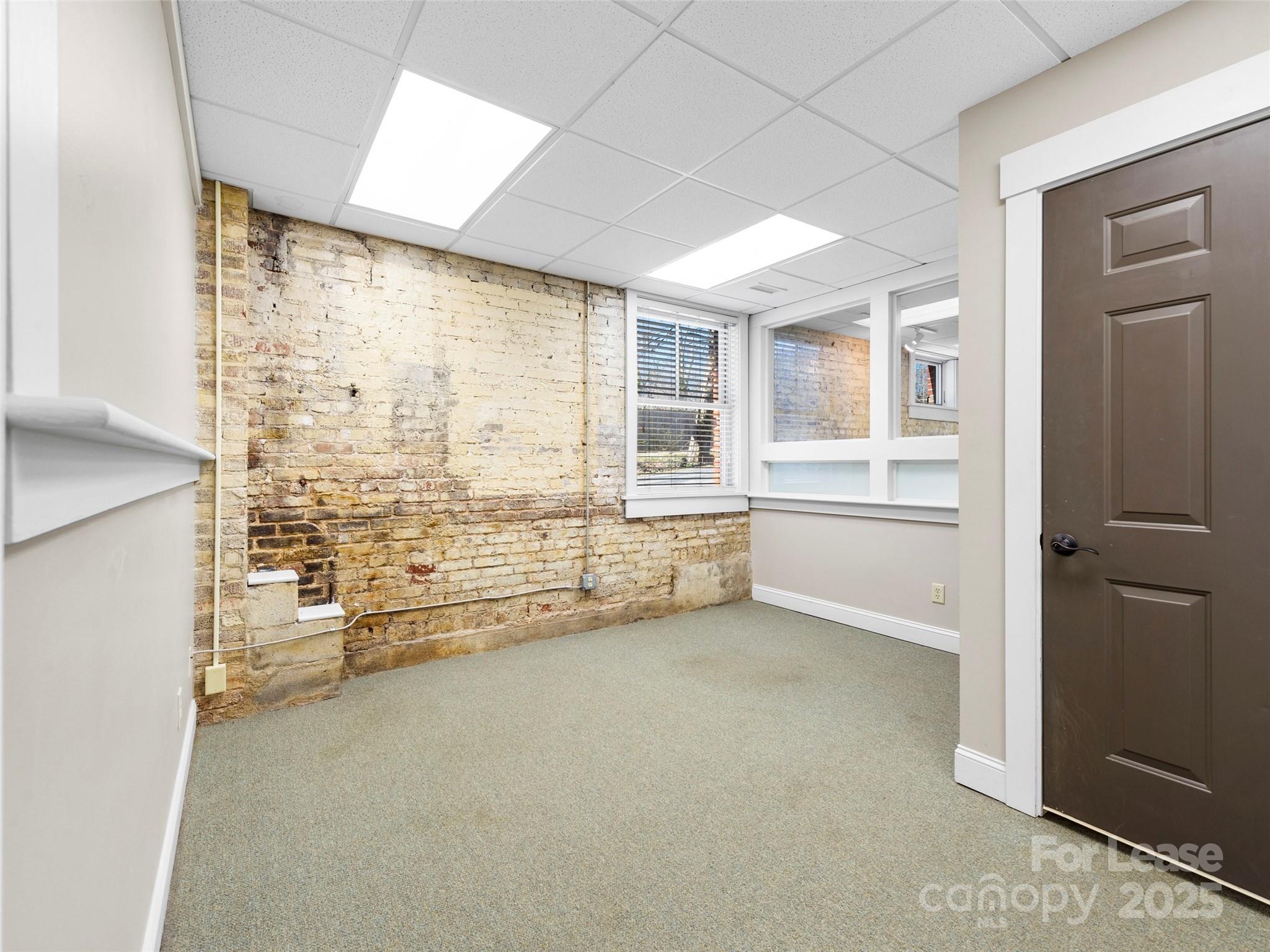 8 Magnolia Avenue Property Photo 4