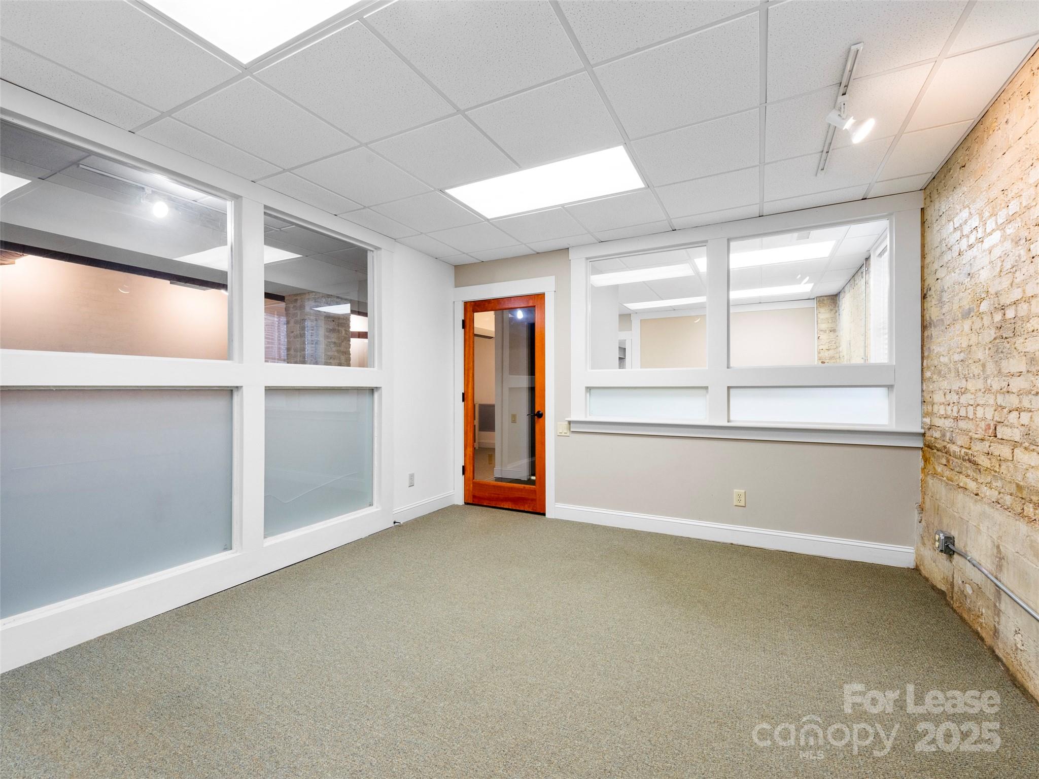 8 Magnolia Avenue Property Photo 6