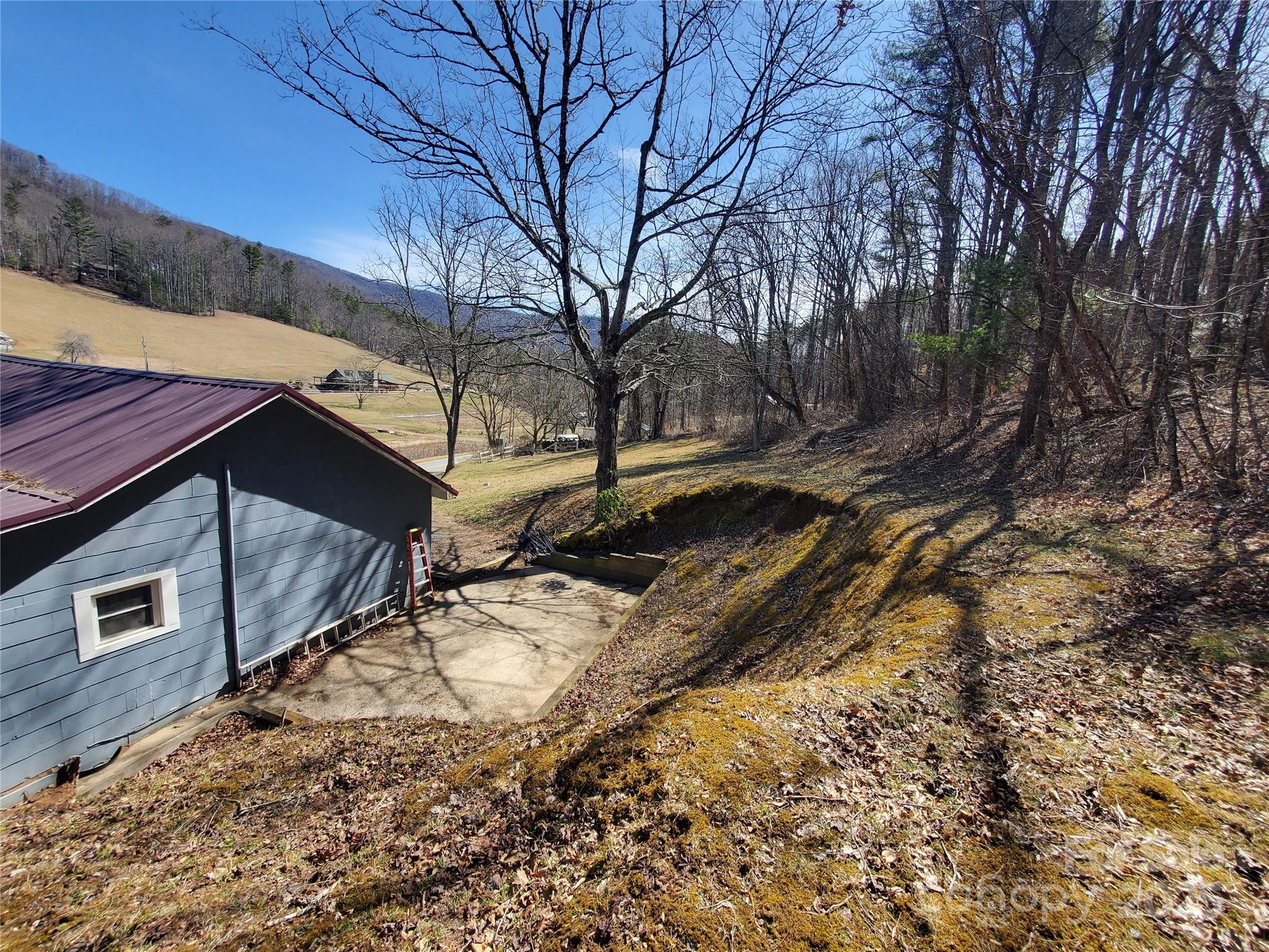 1107 Hamburg Road Property Photo
