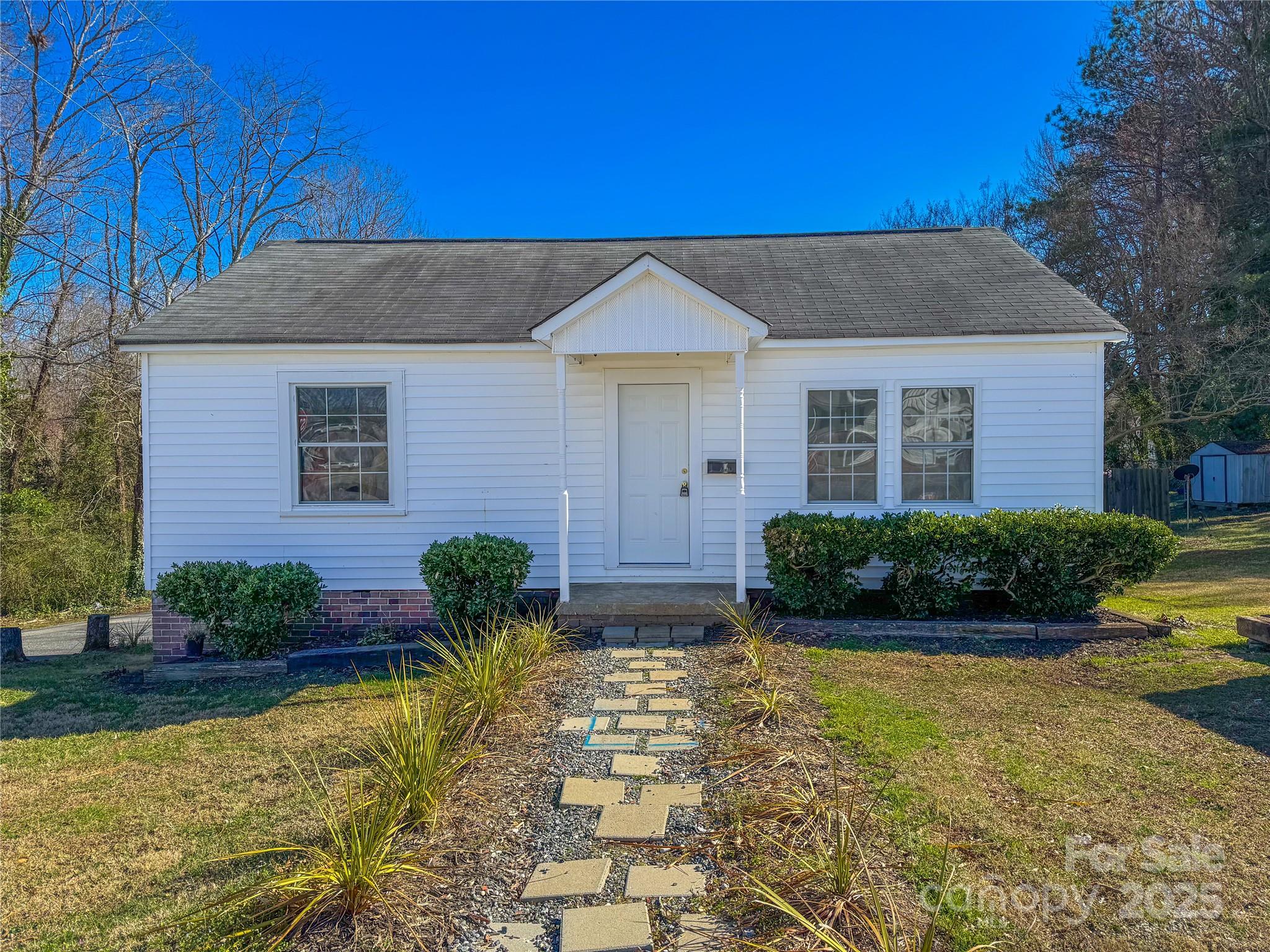 826 E Alexander Street Property Photo