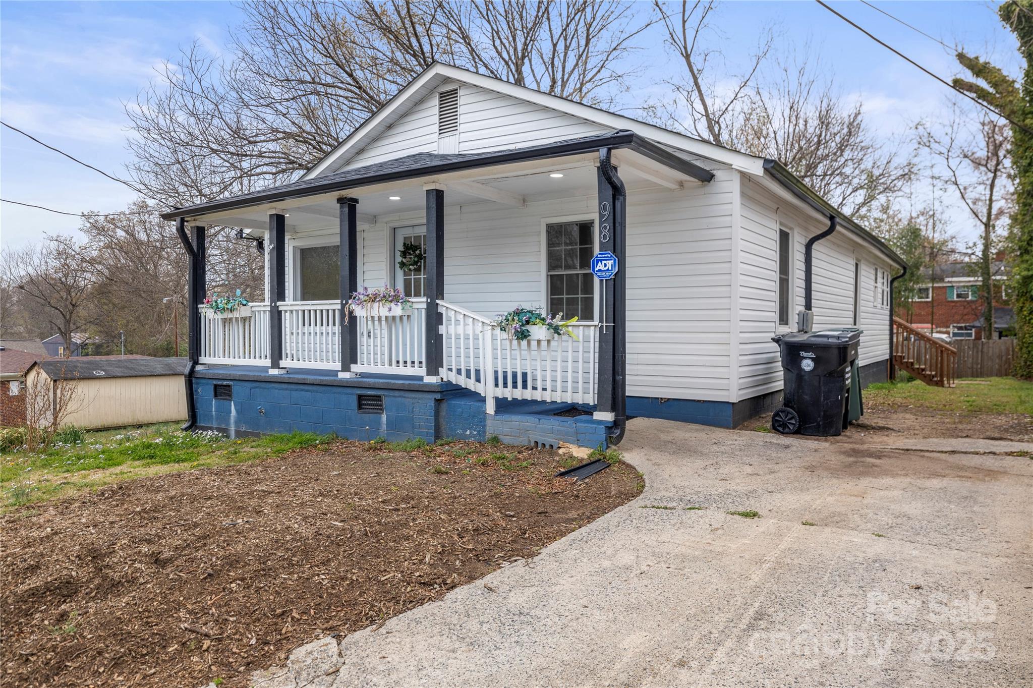 98 Ring Avenue Property Photo