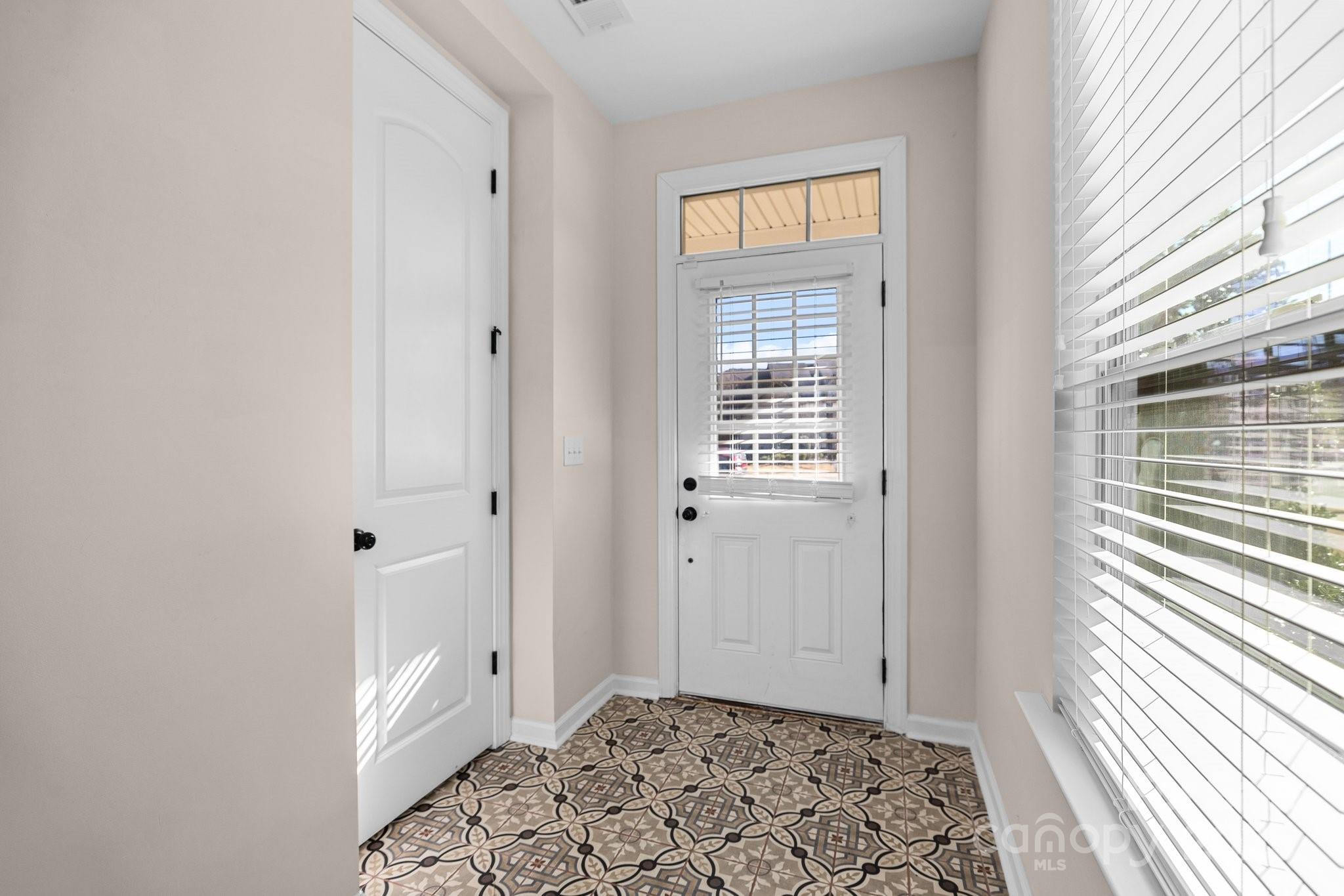1114 Roderick Drive Property Photo 3
