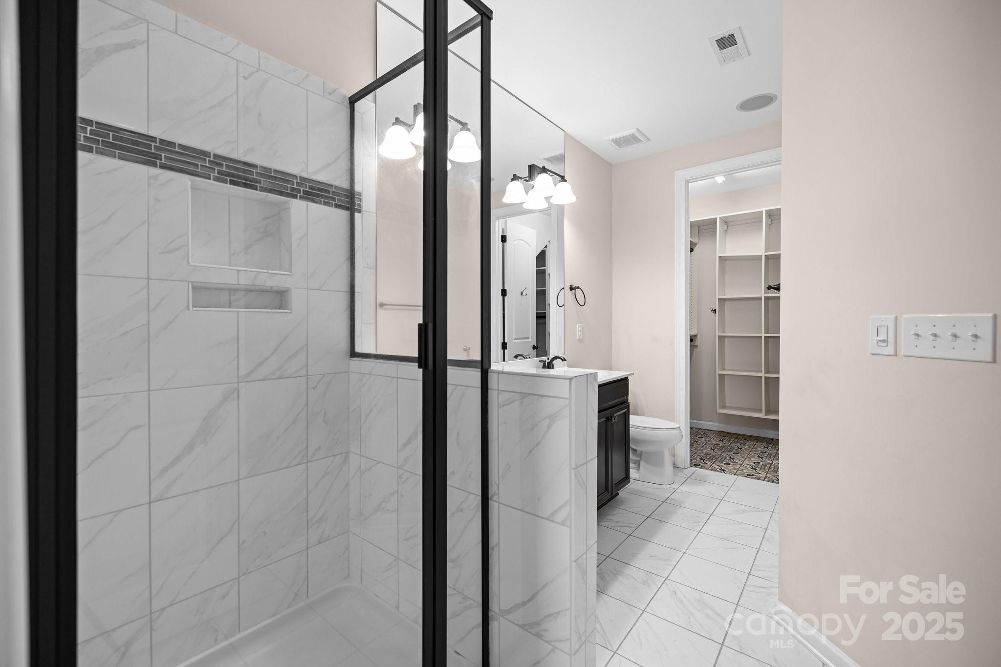 1114 Roderick Drive Property Photo 10