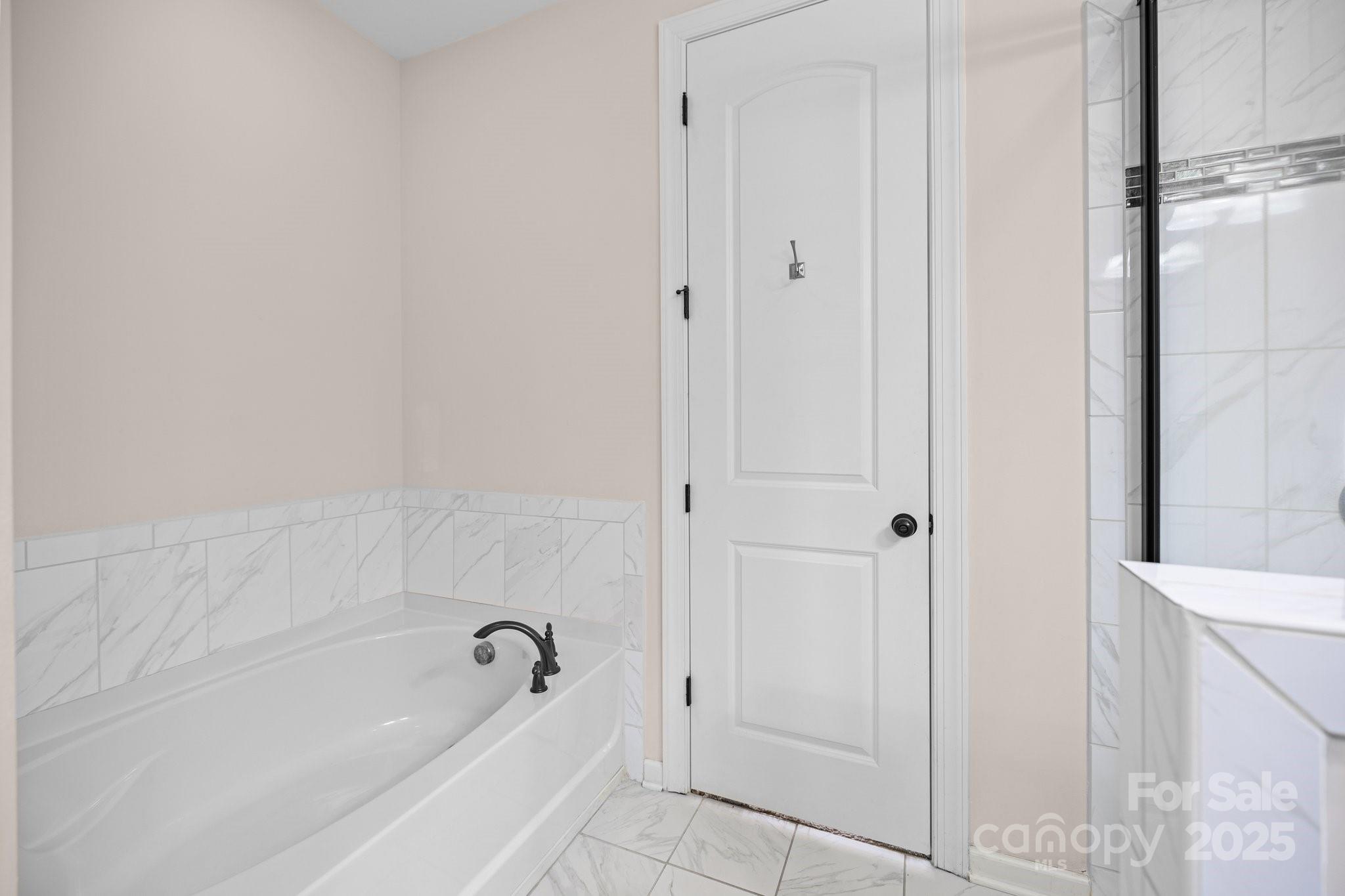 1114 Roderick Drive Property Photo 13