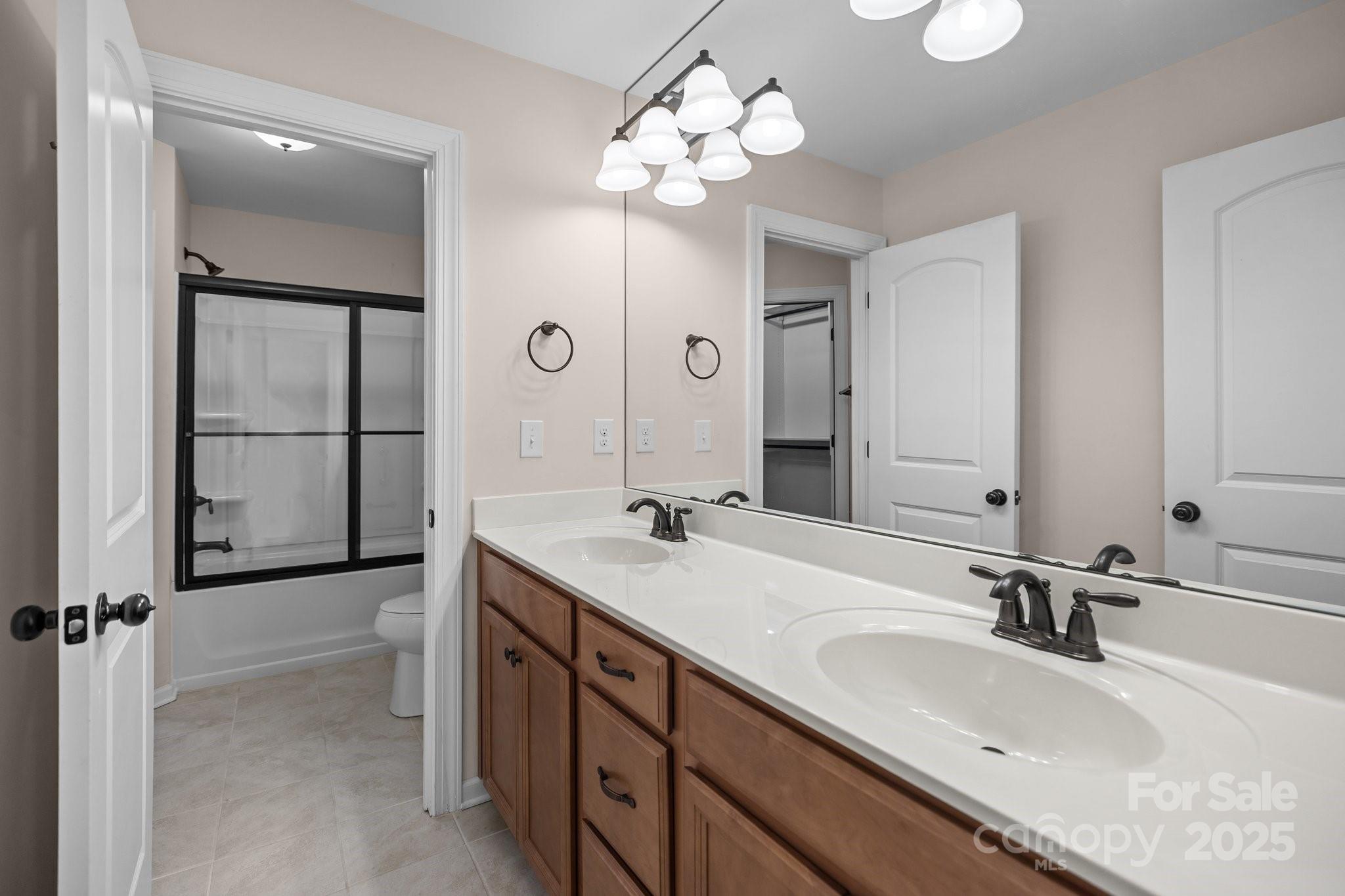 1114 Roderick Drive Property Photo 17