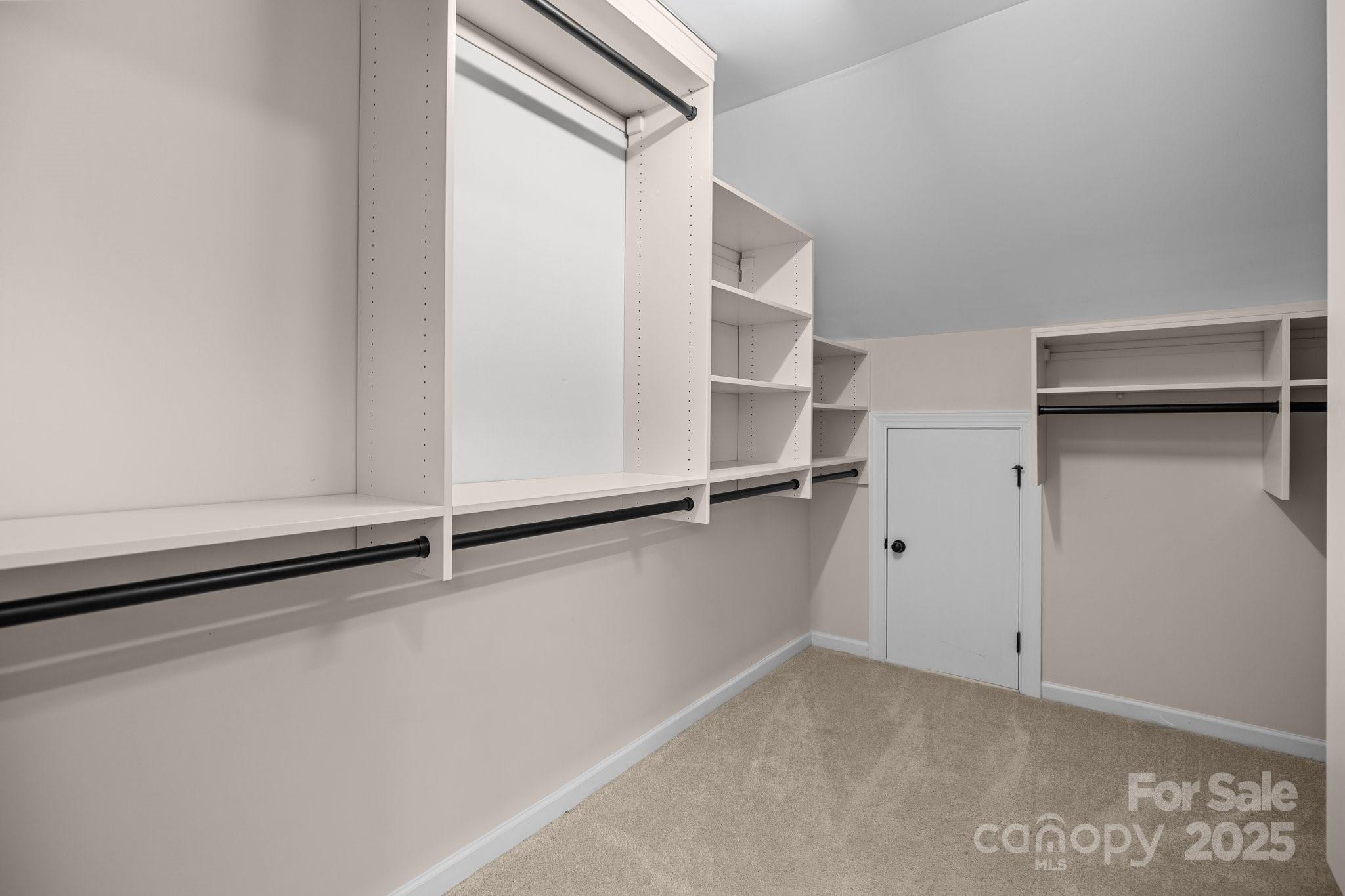 1114 Roderick Drive Property Photo 18
