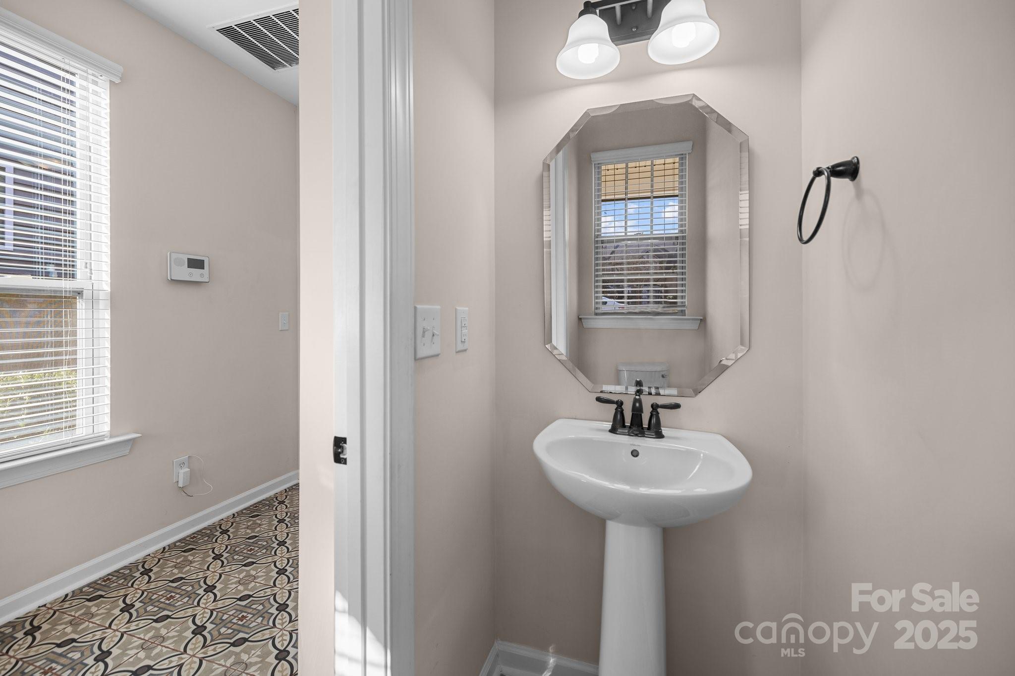 1114 Roderick Drive Property Photo 20