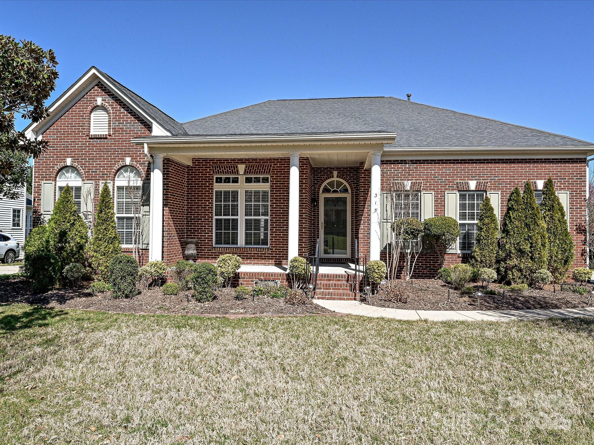 315 Drake Park Avenue Property Photo