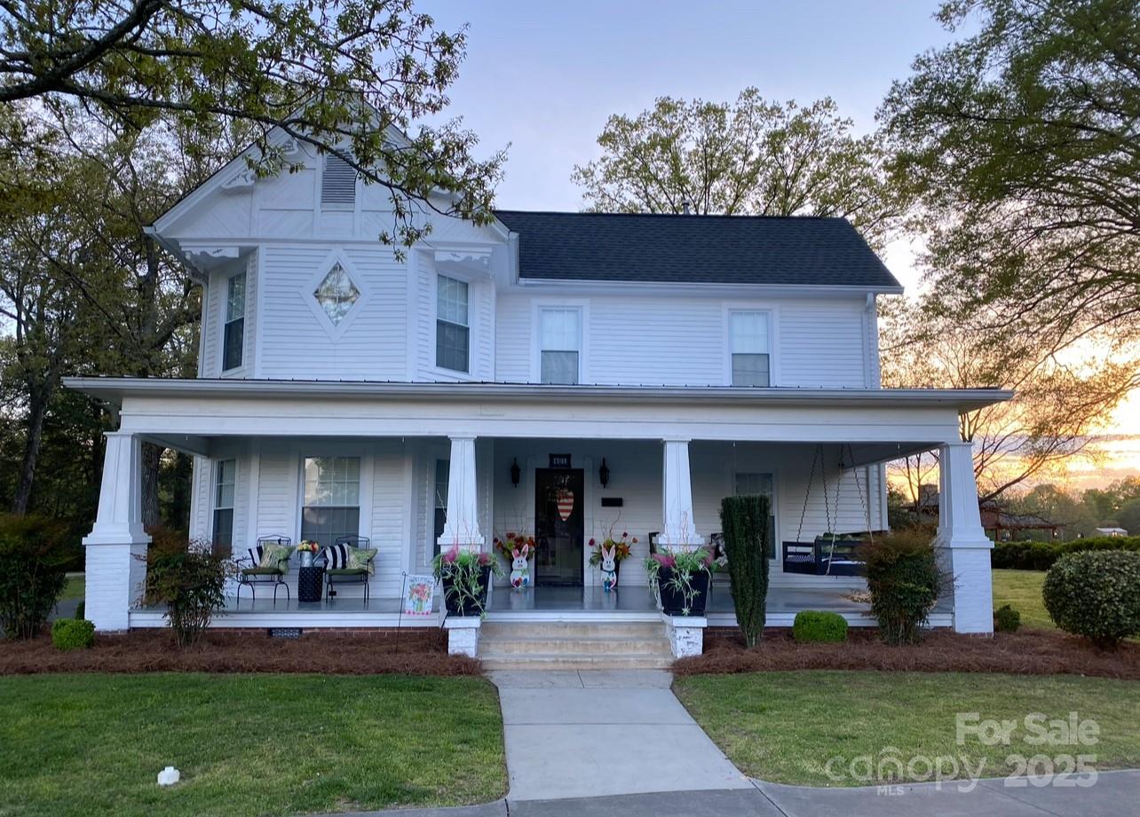 401 W Hoke Street Property Photo