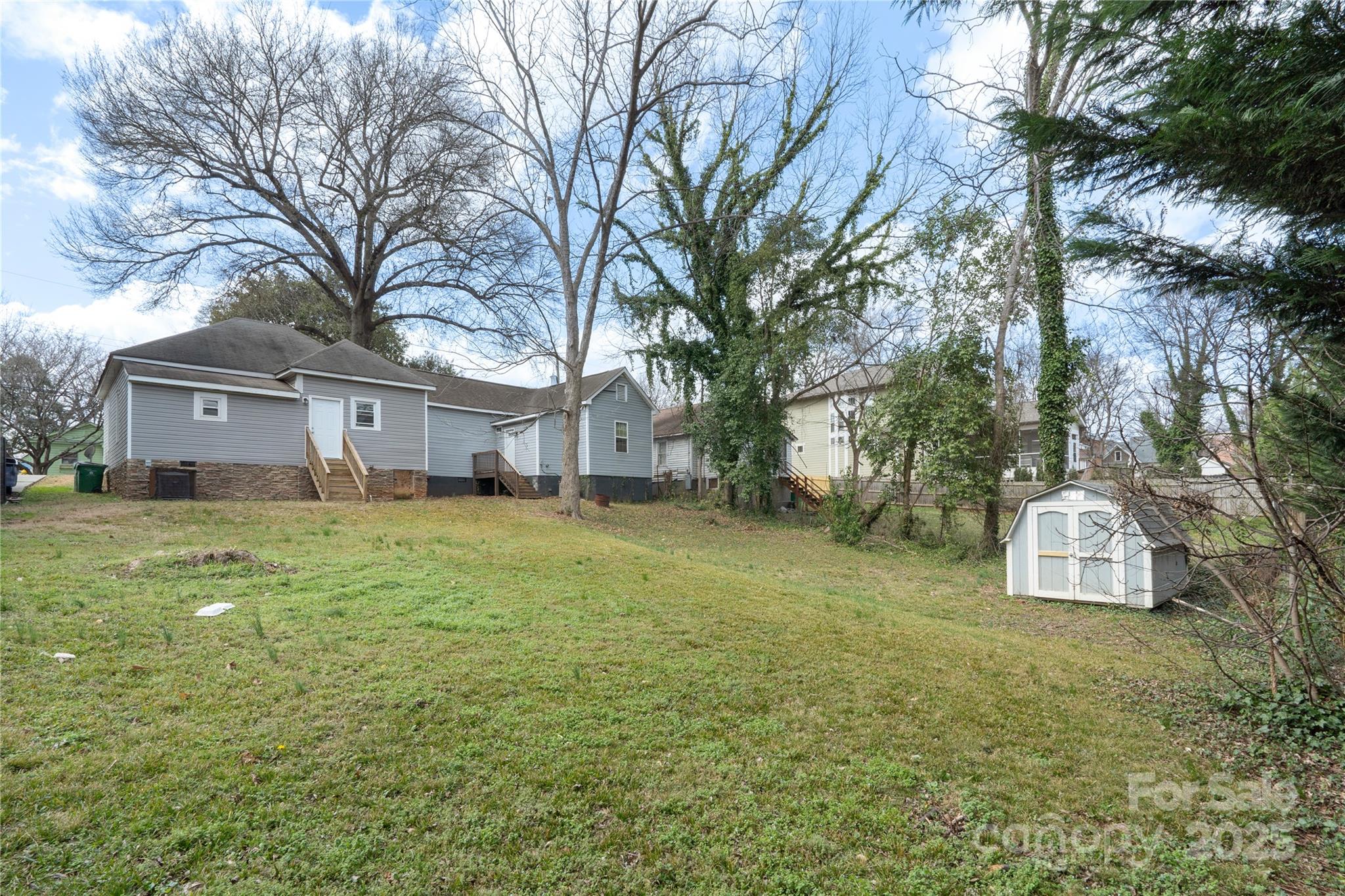 312 Flint Street Property Photo 9