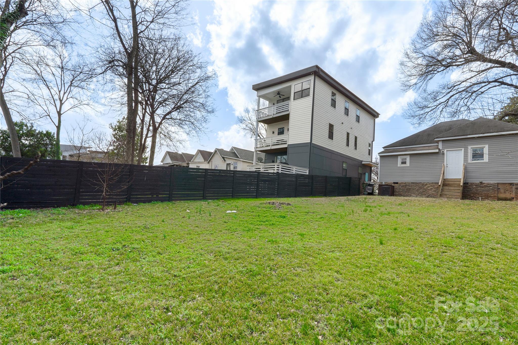 312 Flint Street Property Photo 10