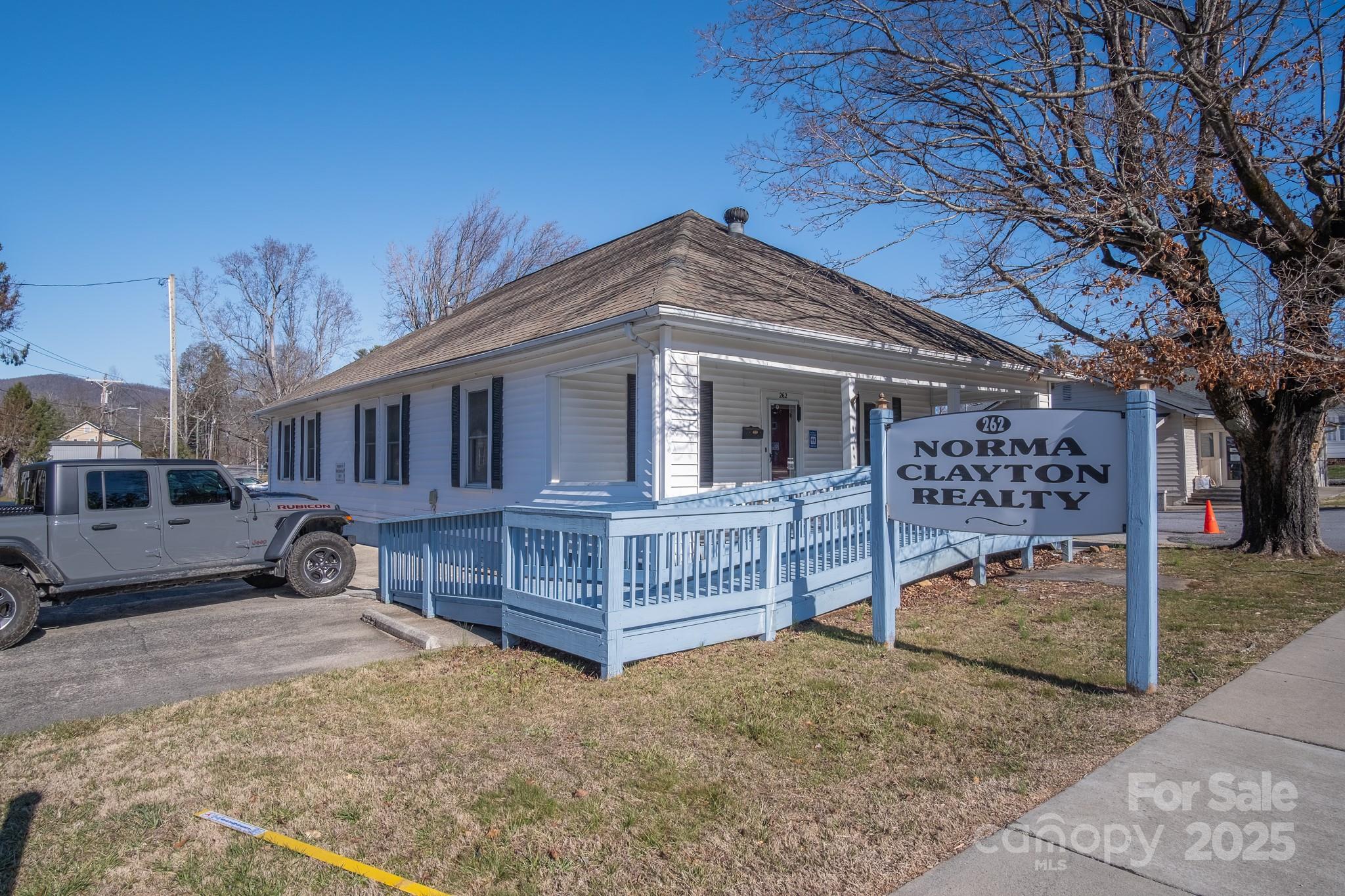 262 S Caldwell Street Property Photo